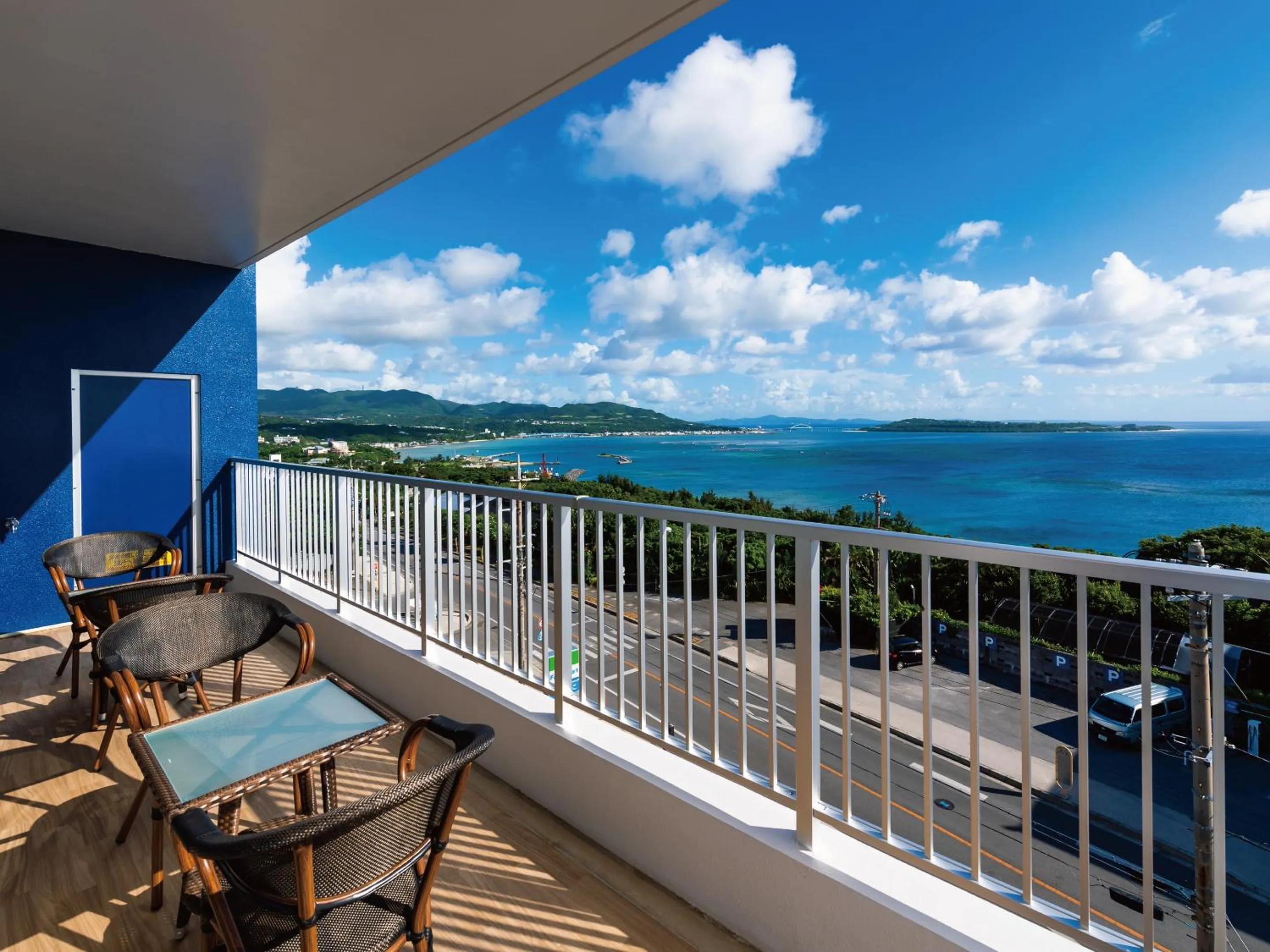 Balcony/Terrace in Sunset Resort Canphou