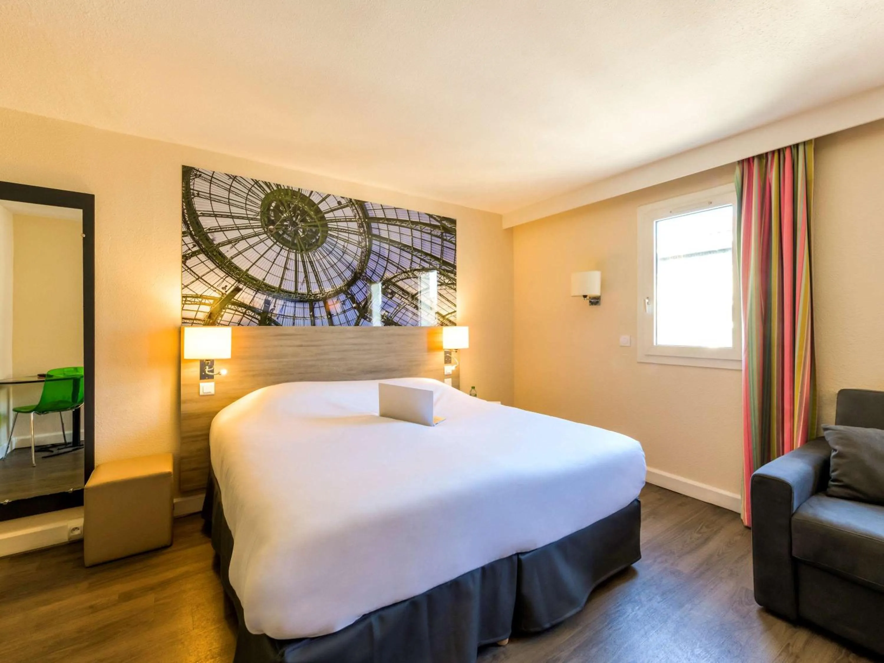 Bed in ibis Styles Bordeaux Gare Saint-Jean