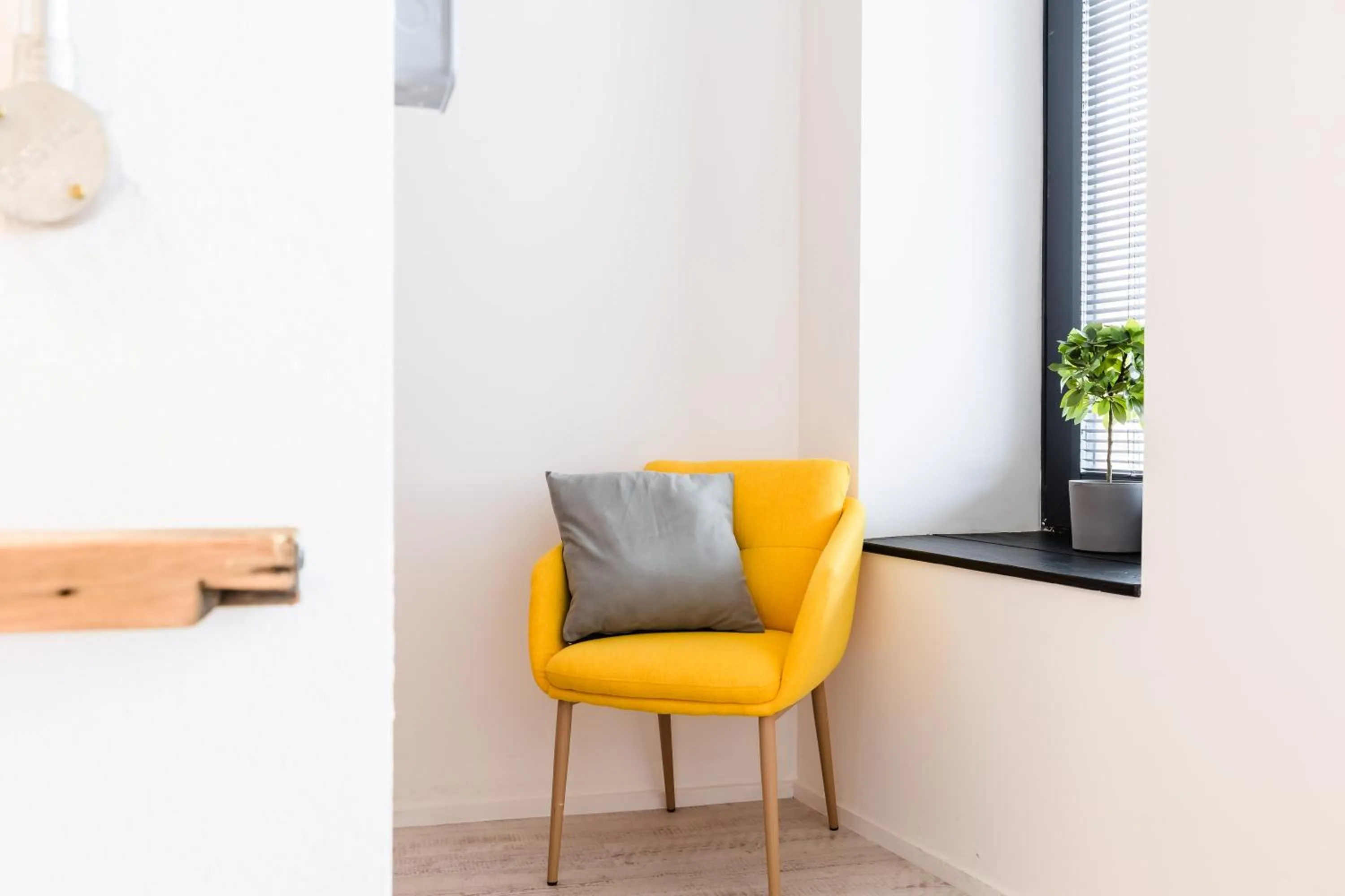 Seating area in Cardiff Arms Bistro & Hotel