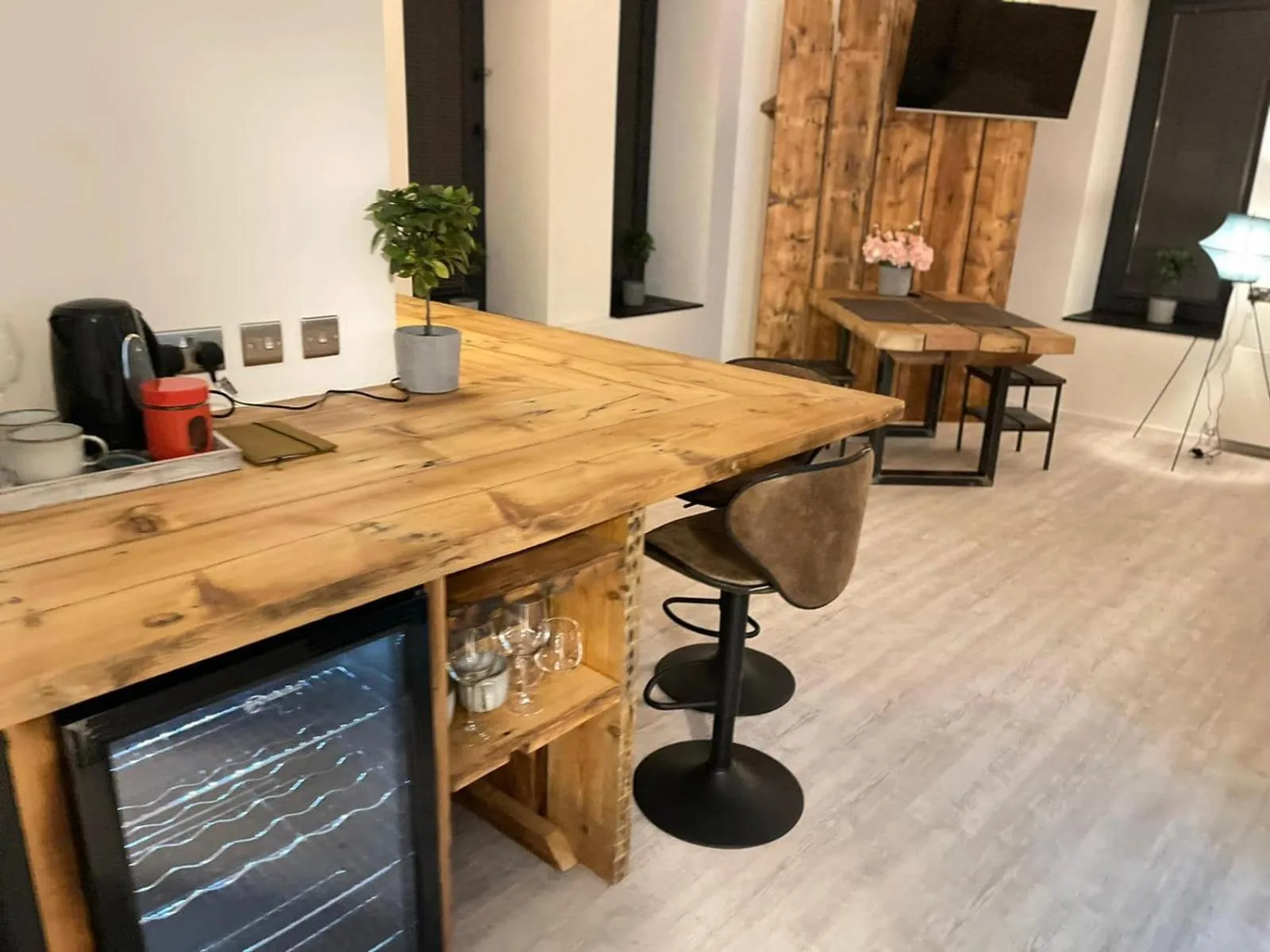 Seating area in Cardiff Arms Bistro & Hotel