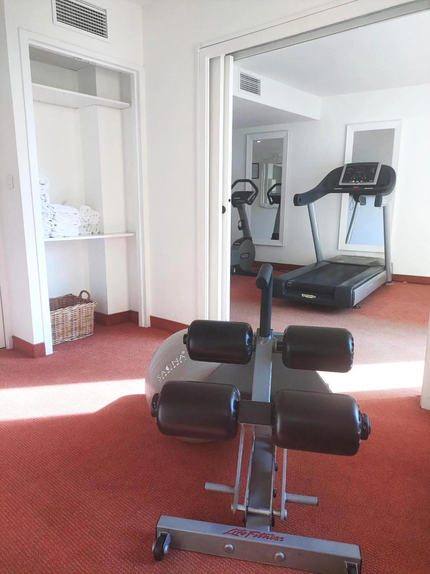 Fitness centre/facilities in Avignon Grand Hotel