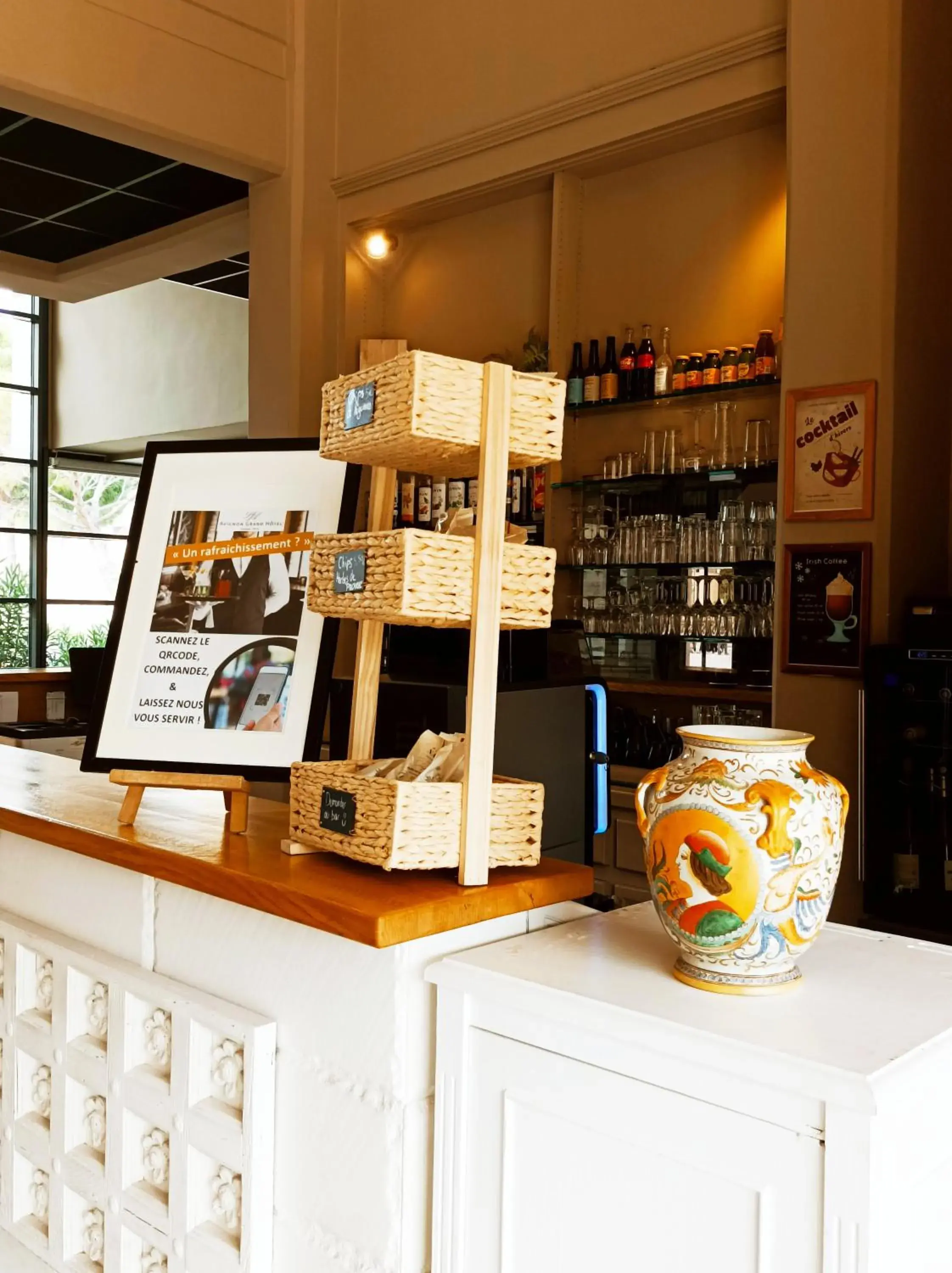 Lounge or bar in Avignon Grand Hotel Lounge or bar in Avignon Grand Hotel