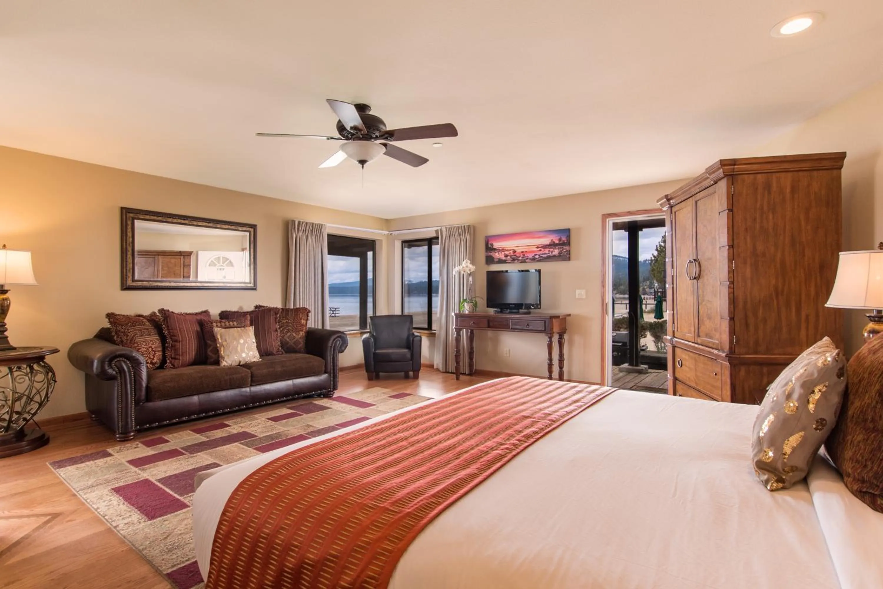 Activities in Mourelatos Lakeshore Resort