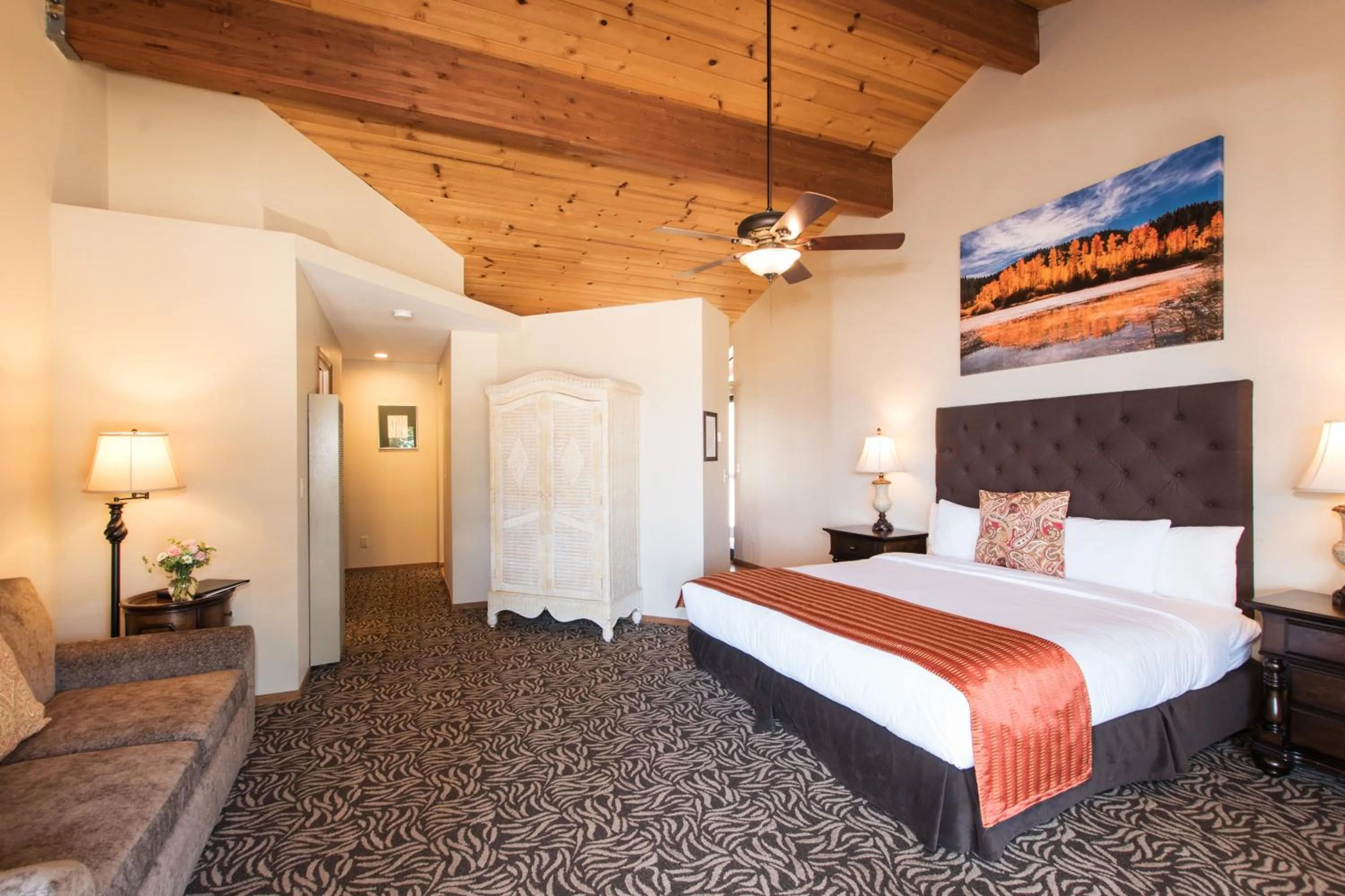 Kitchen or kitchenette in Mourelatos Lakeshore Resort