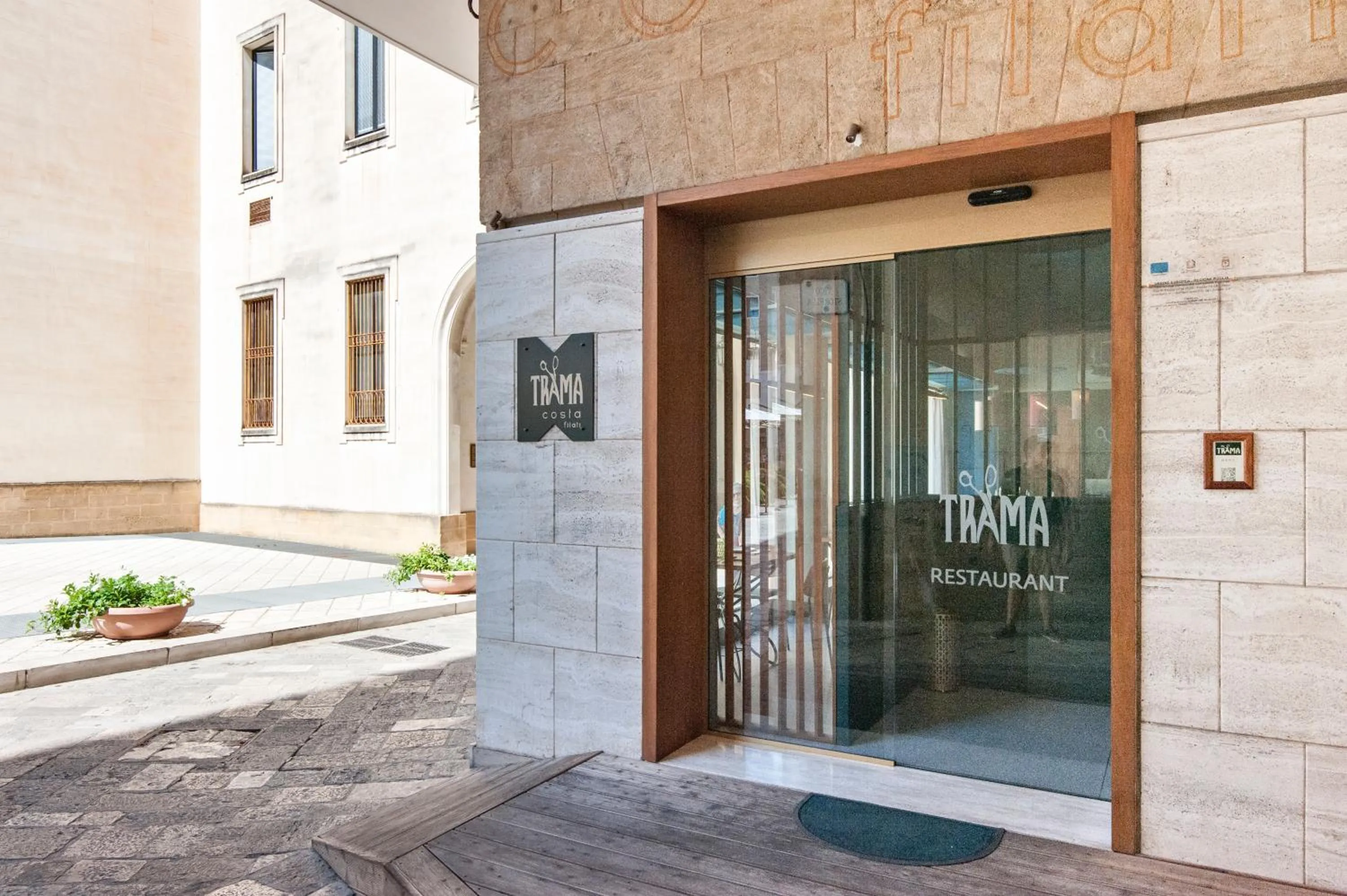 Restaurant/places to eat in Dimora Vico Storella