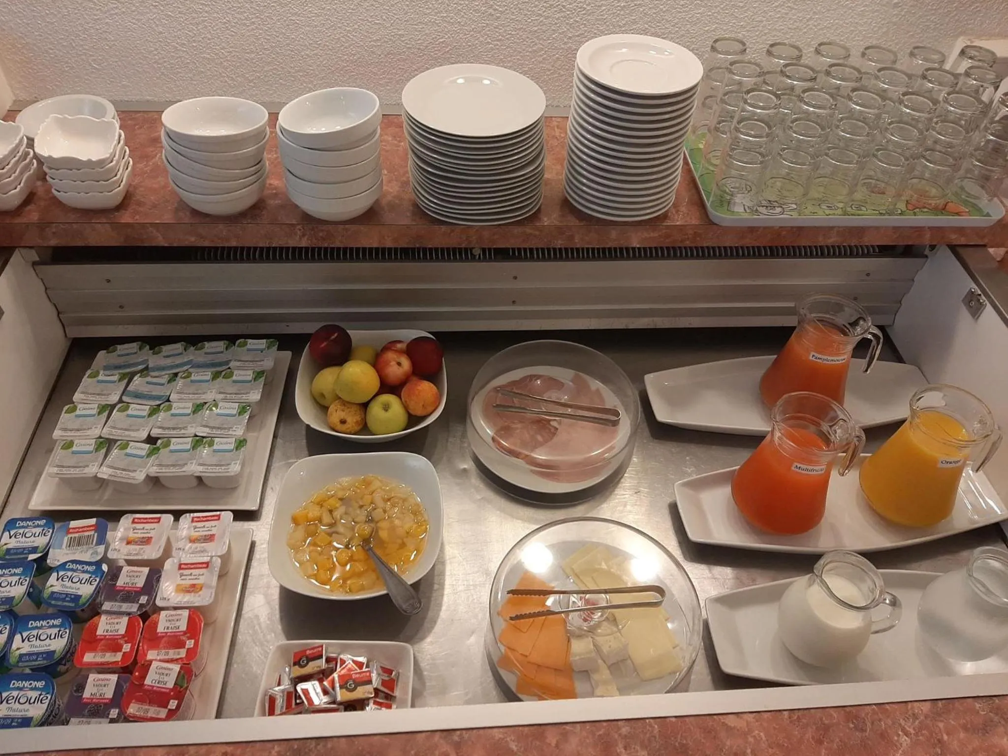 Continental breakfast in Cat'Hotel