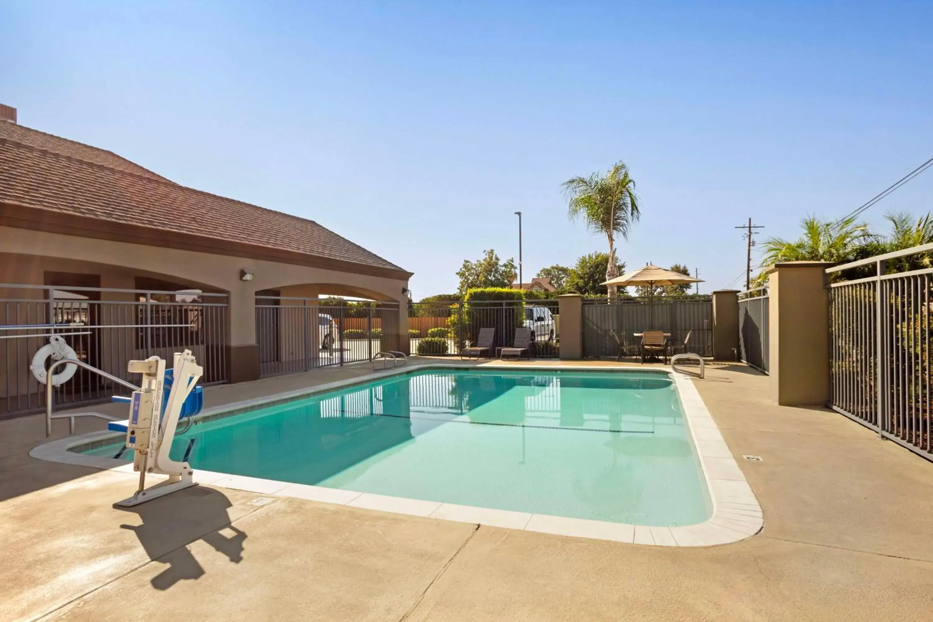 Pool view in Best Western Exeter Inn & Suites Pool view in Best Western Exeter Inn & Suites