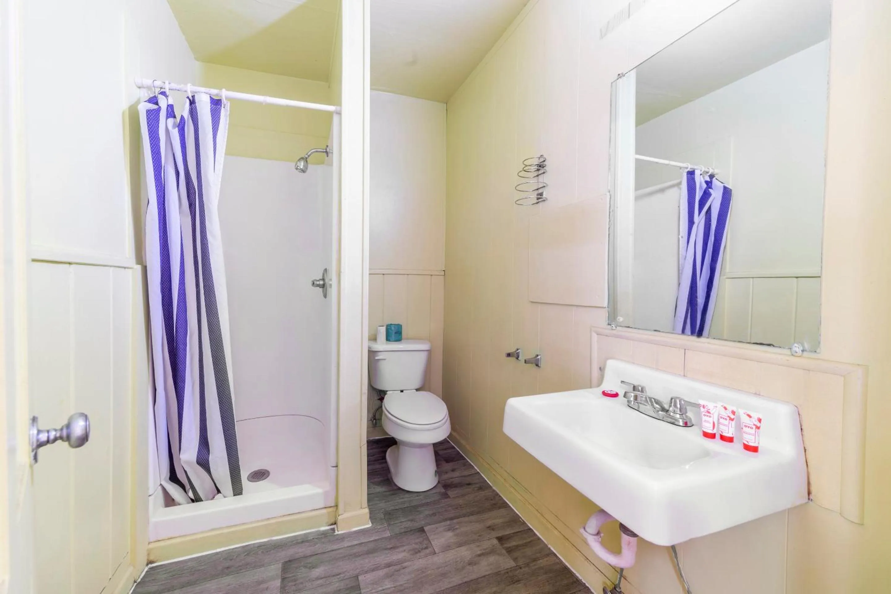 Bathroom in OYO Hotel Brookhaven MS Hwy 51 North