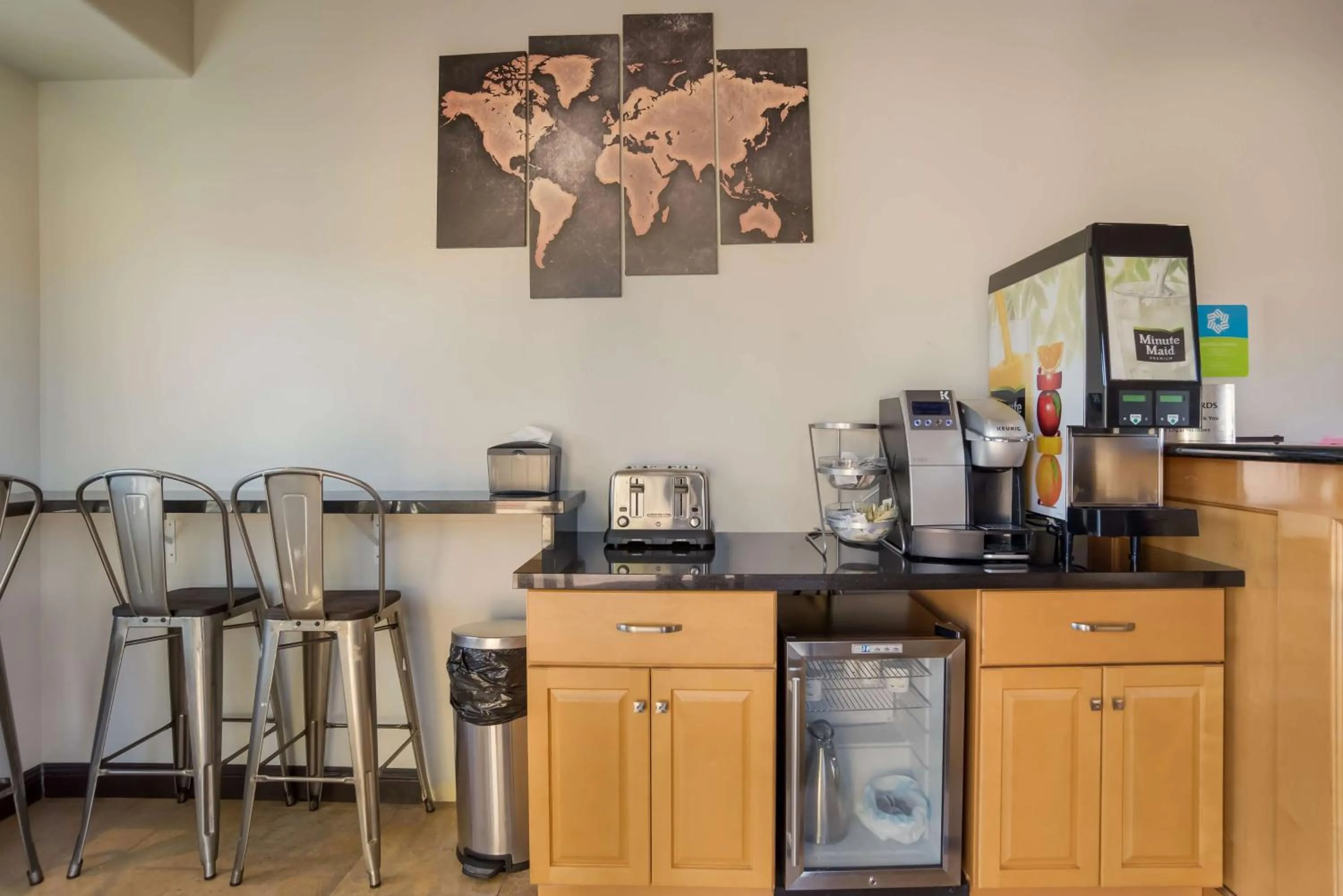 Breakfast in SureStay Hotel by Best Western San Rafael