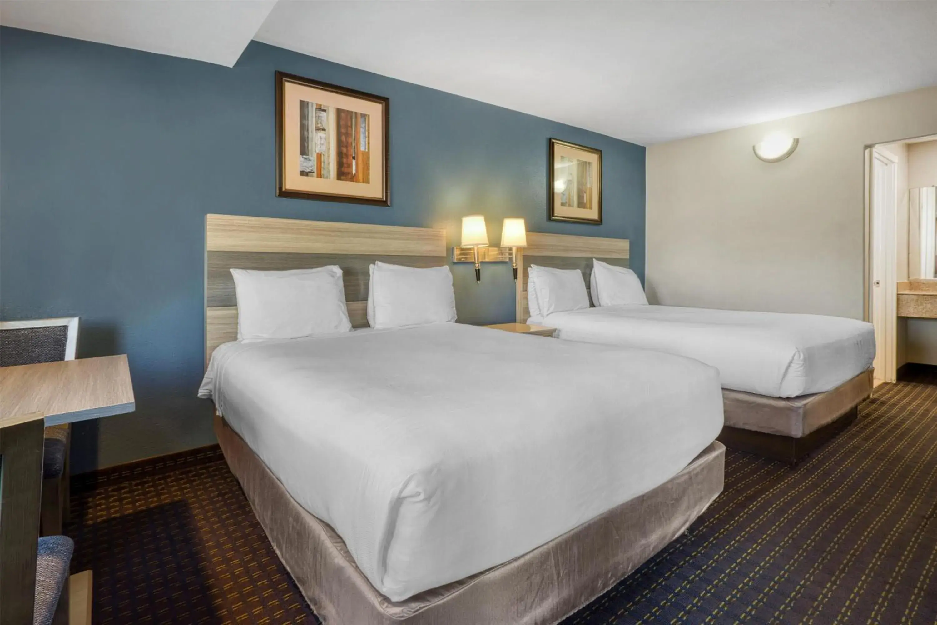 Bedroom, Bed in SureStay Hotel by Best Western San Rafael Bedroom, Bed in SureStay Hotel by Best Western San Rafael