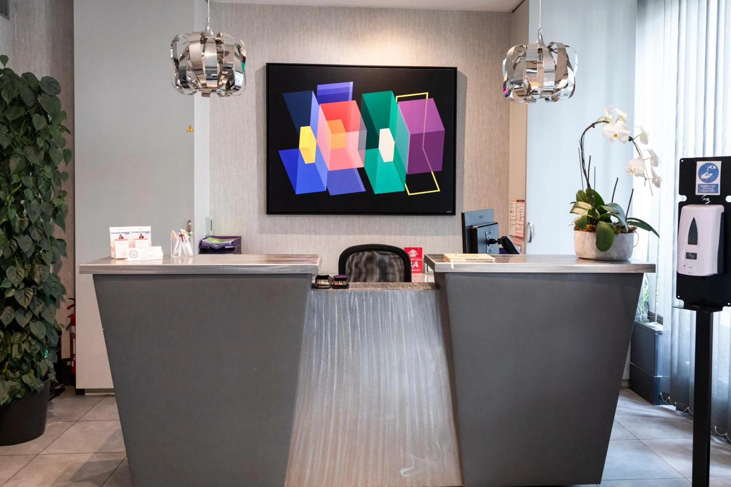 Lobby or reception in Porte de Versailles Hotel