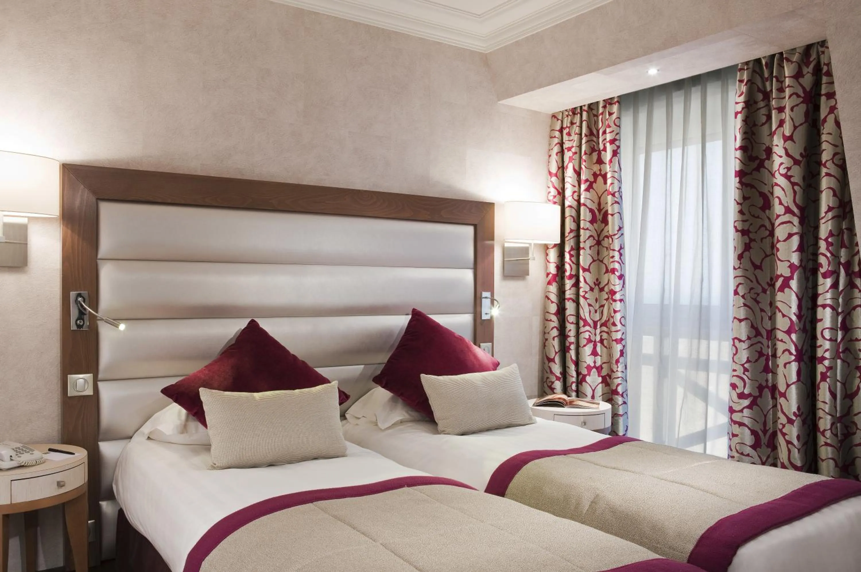 Bed in Grand Hôtel Des Thermes