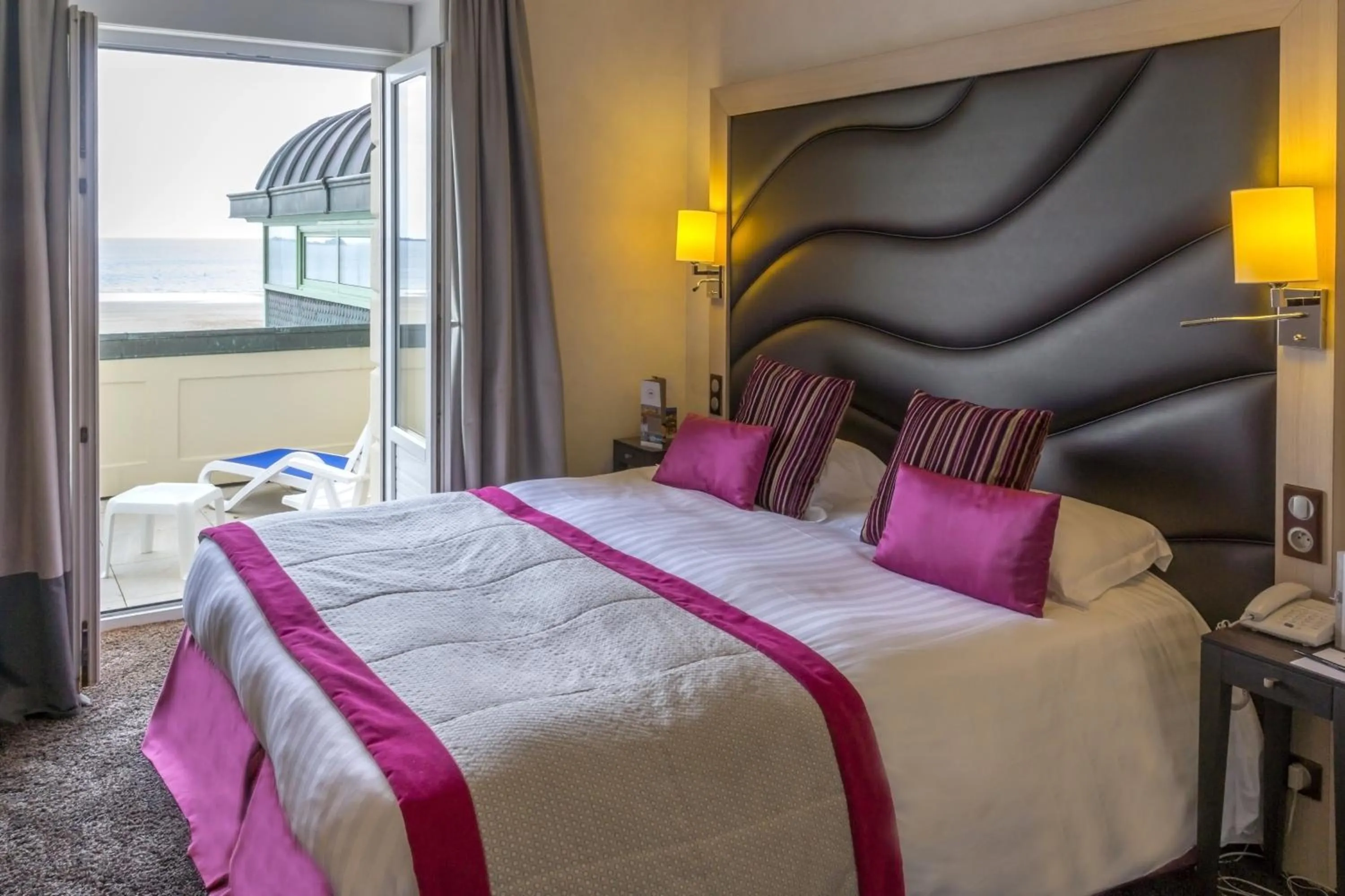 Bed in Grand Hôtel Des Thermes