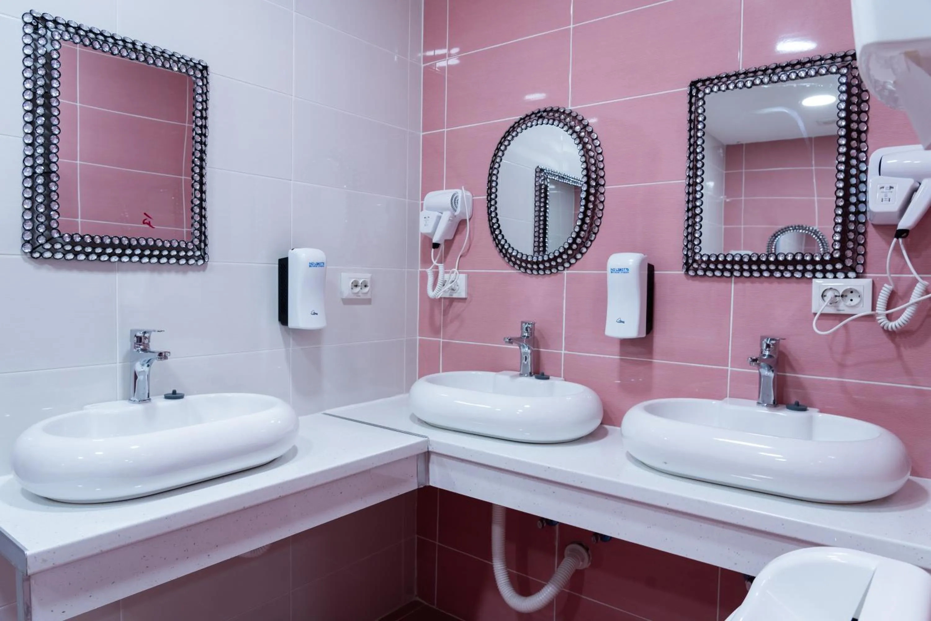 Shower in Hostel Inbox