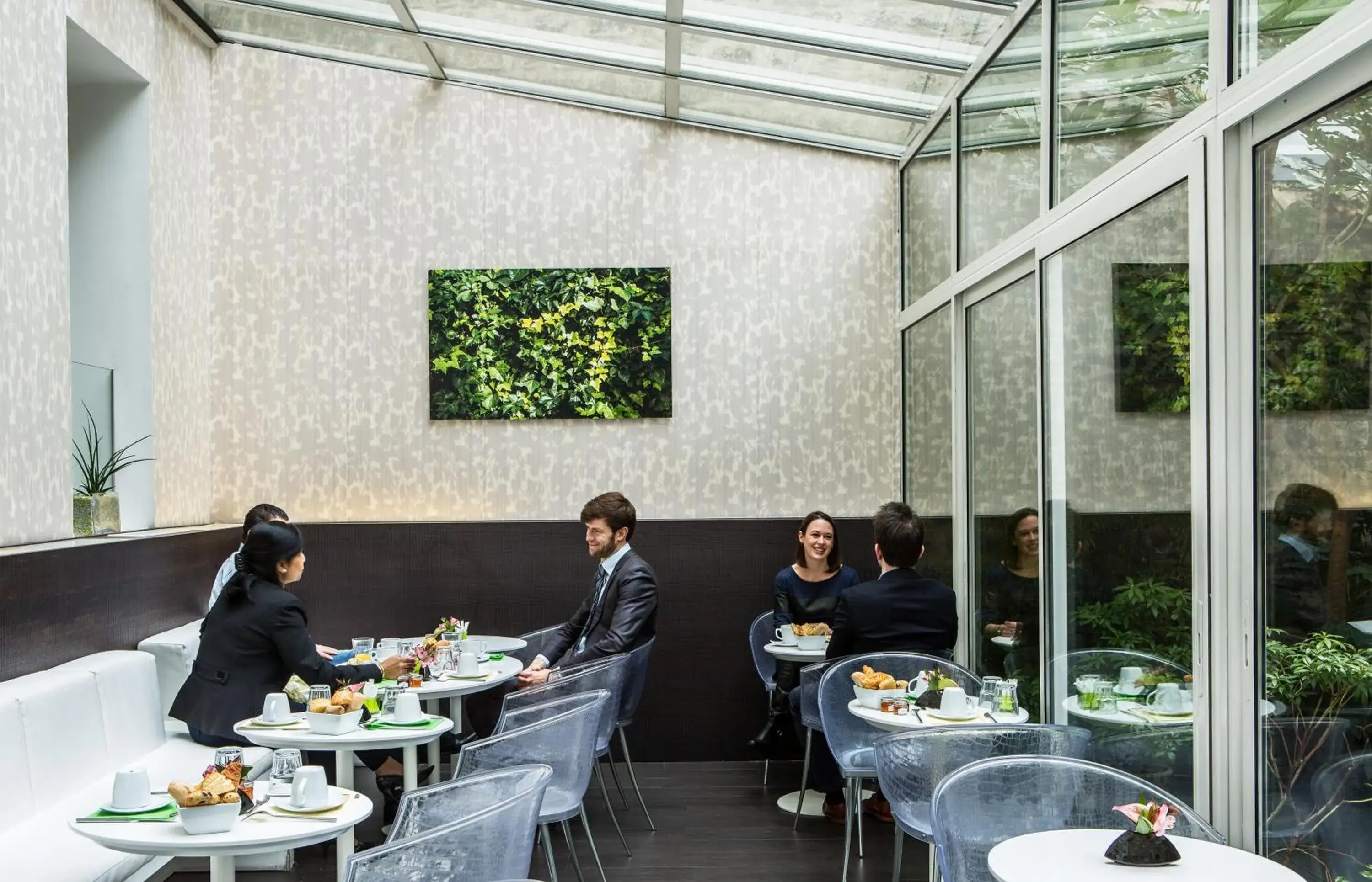 Restaurant/places to eat in Le Quartier Bercy-Square Restaurant/places to eat in Le Quartier Bercy-Square