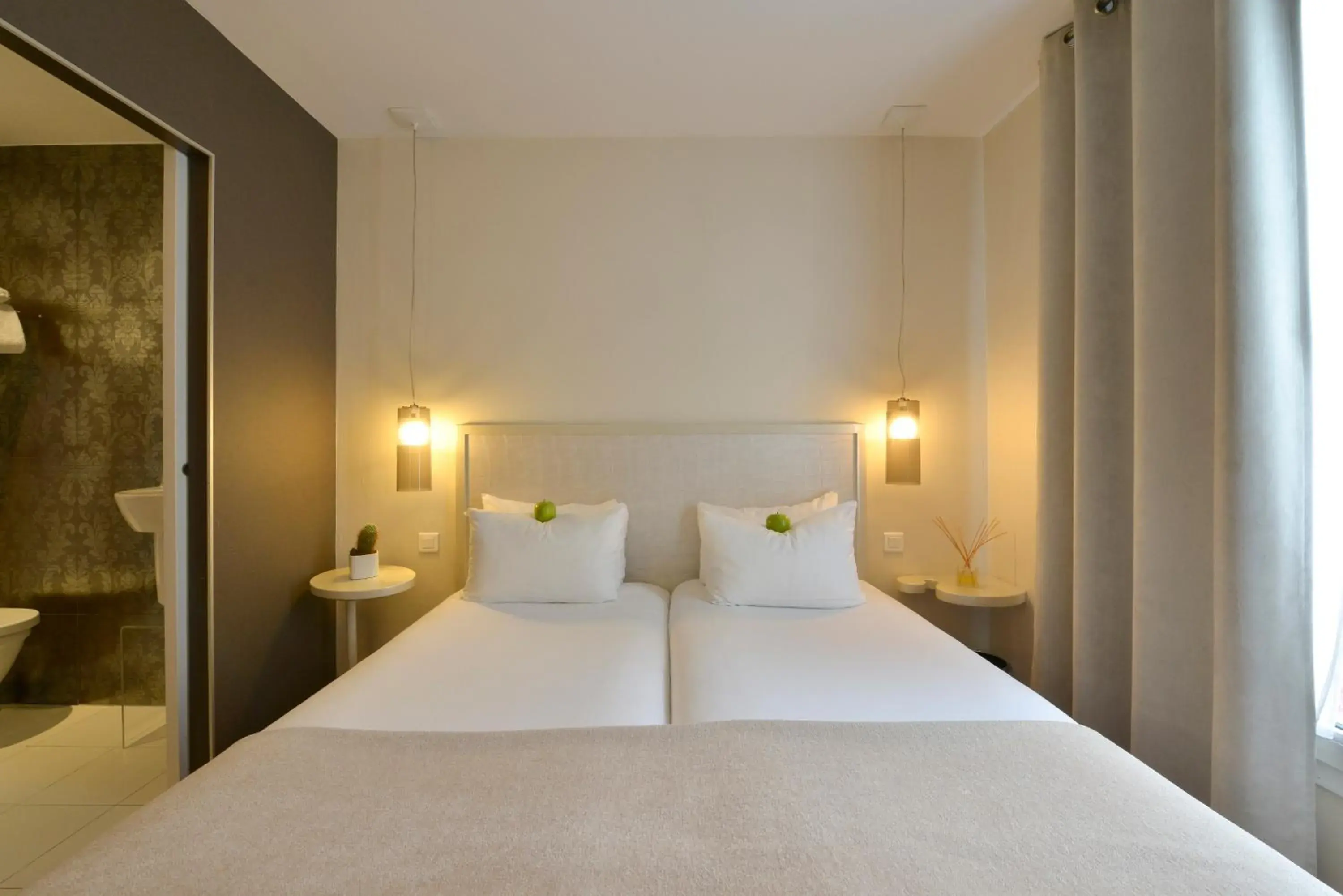 Photo of the whole room, Bed in Le Quartier Bercy-Square Photo of the whole room, Bed in Le Quartier Bercy-Square