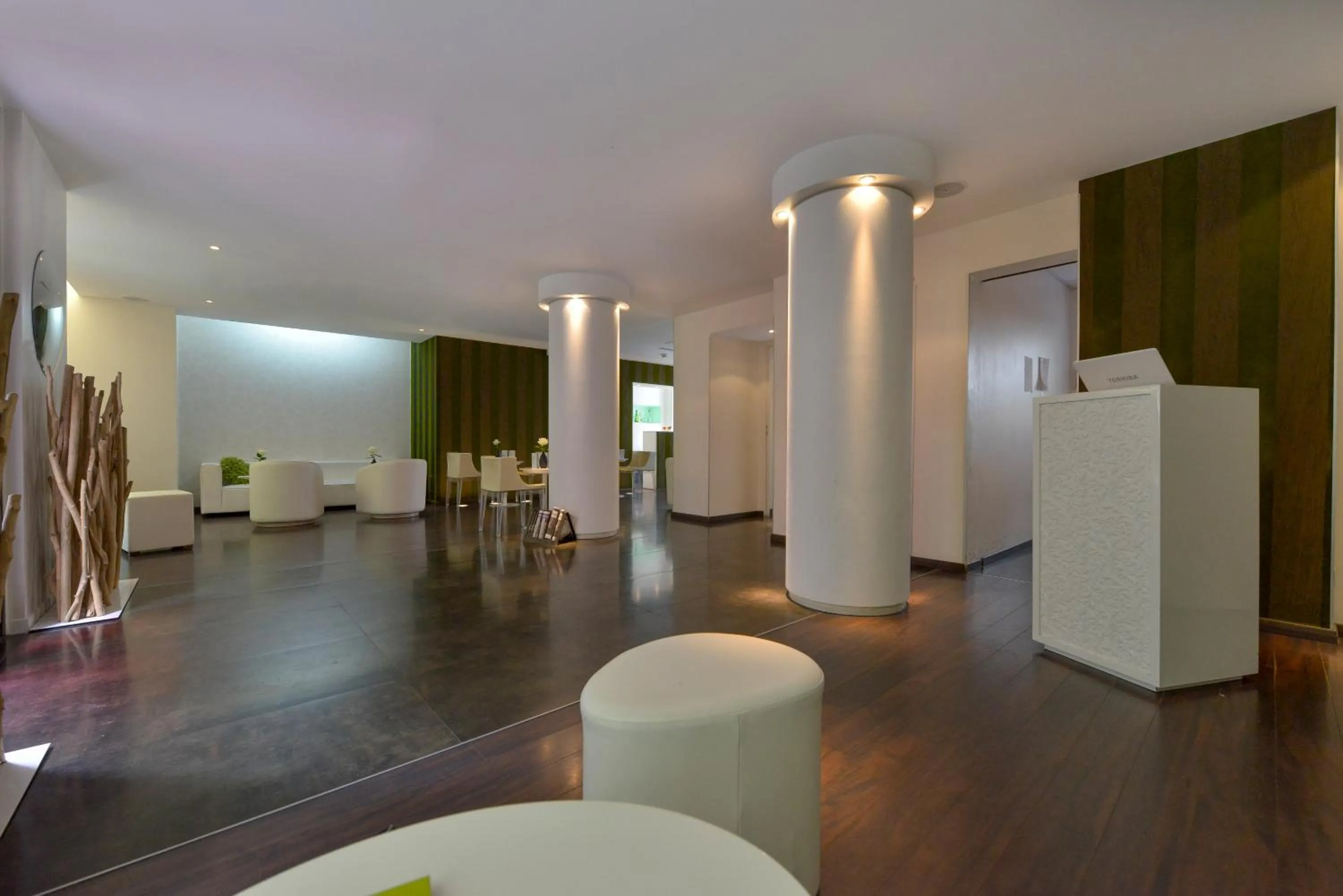 Lounge or bar in Le Quartier Bercy-Square