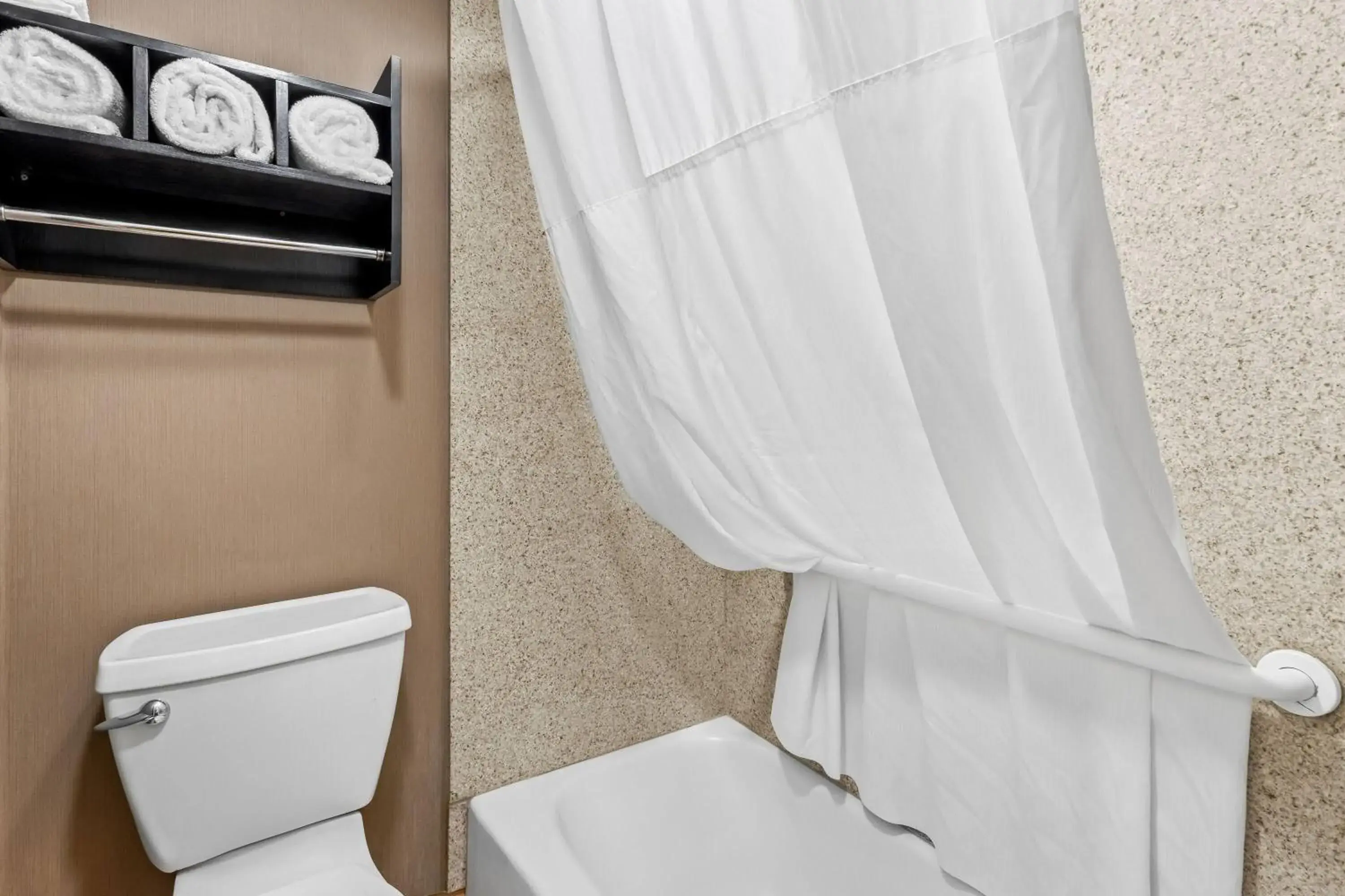 Queen Room - Non-Smoking in Days Inn by Wyndham Elko Queen Room - Non-Smoking in Days Inn by Wyndham Elko