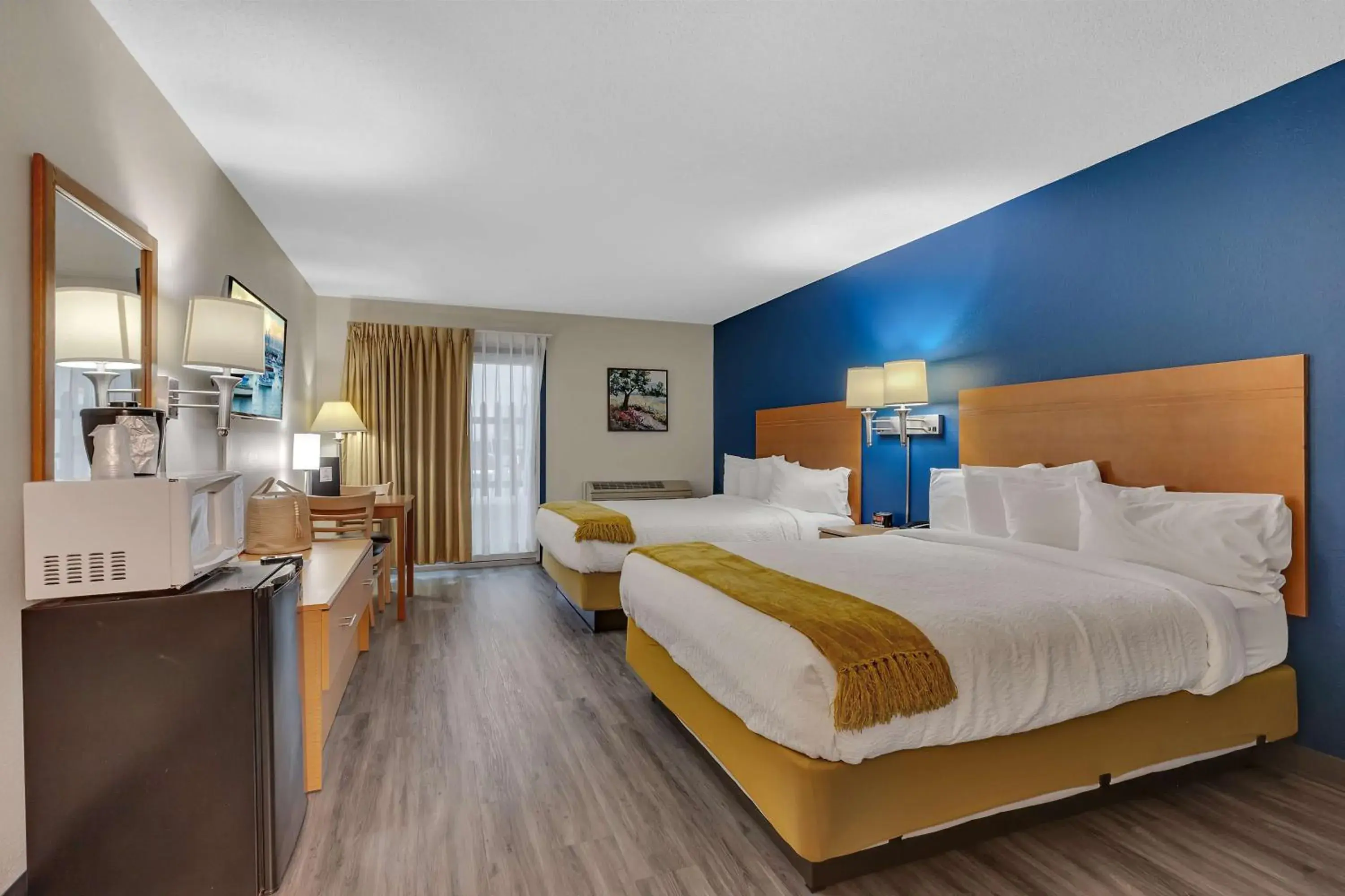 Queen Room with Two Queen Beds - Pet Friendly/Non-Smoking/Poolside in SureStay Hotel by Best Western Spicer Queen Room with Two Queen Beds - Pet Friendly/Non-Smoking/Poolside in SureStay Hotel by Best Western Spicer
