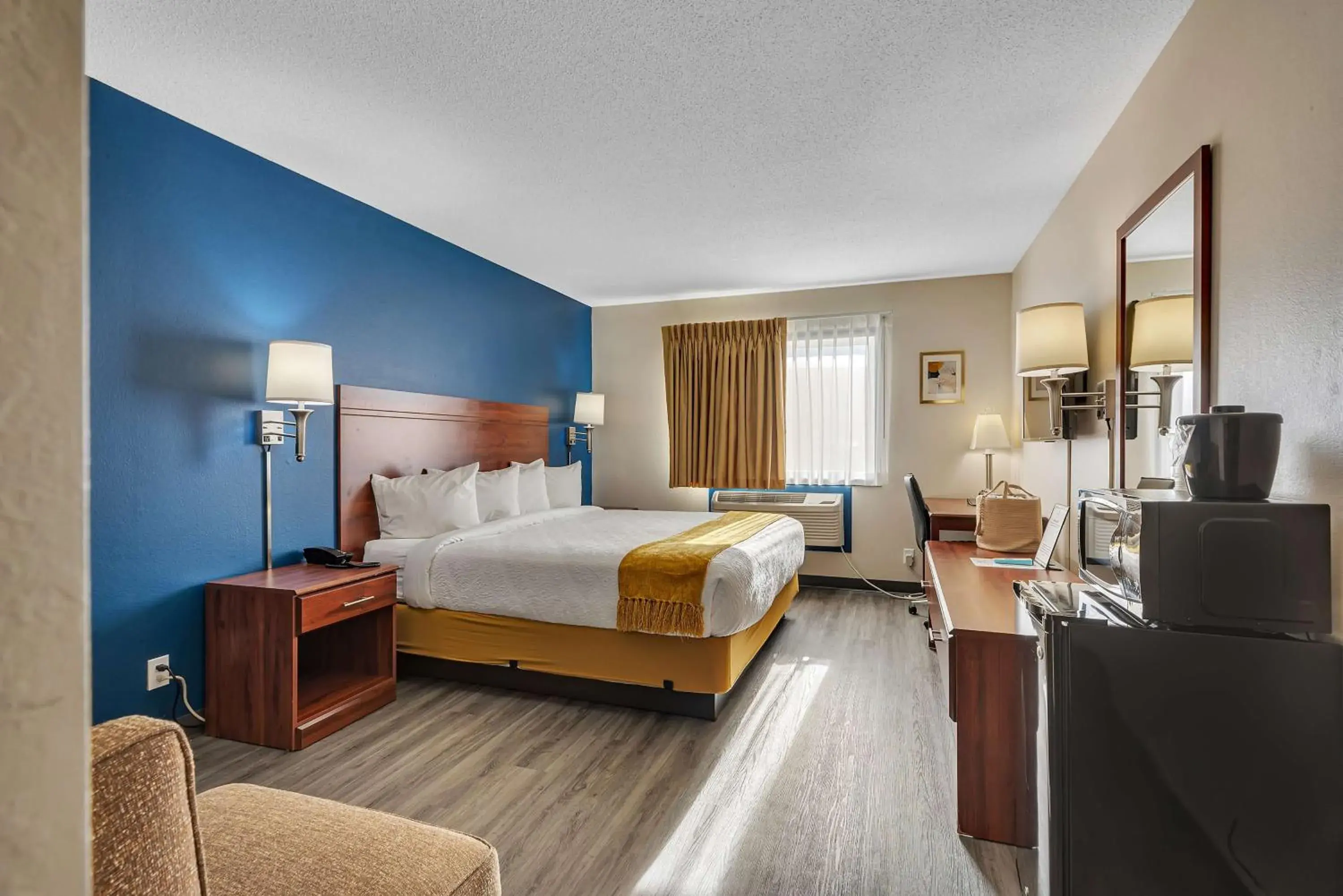 Bedroom in SureStay Hotel by Best Western Spicer Bedroom in SureStay Hotel by Best Western Spicer