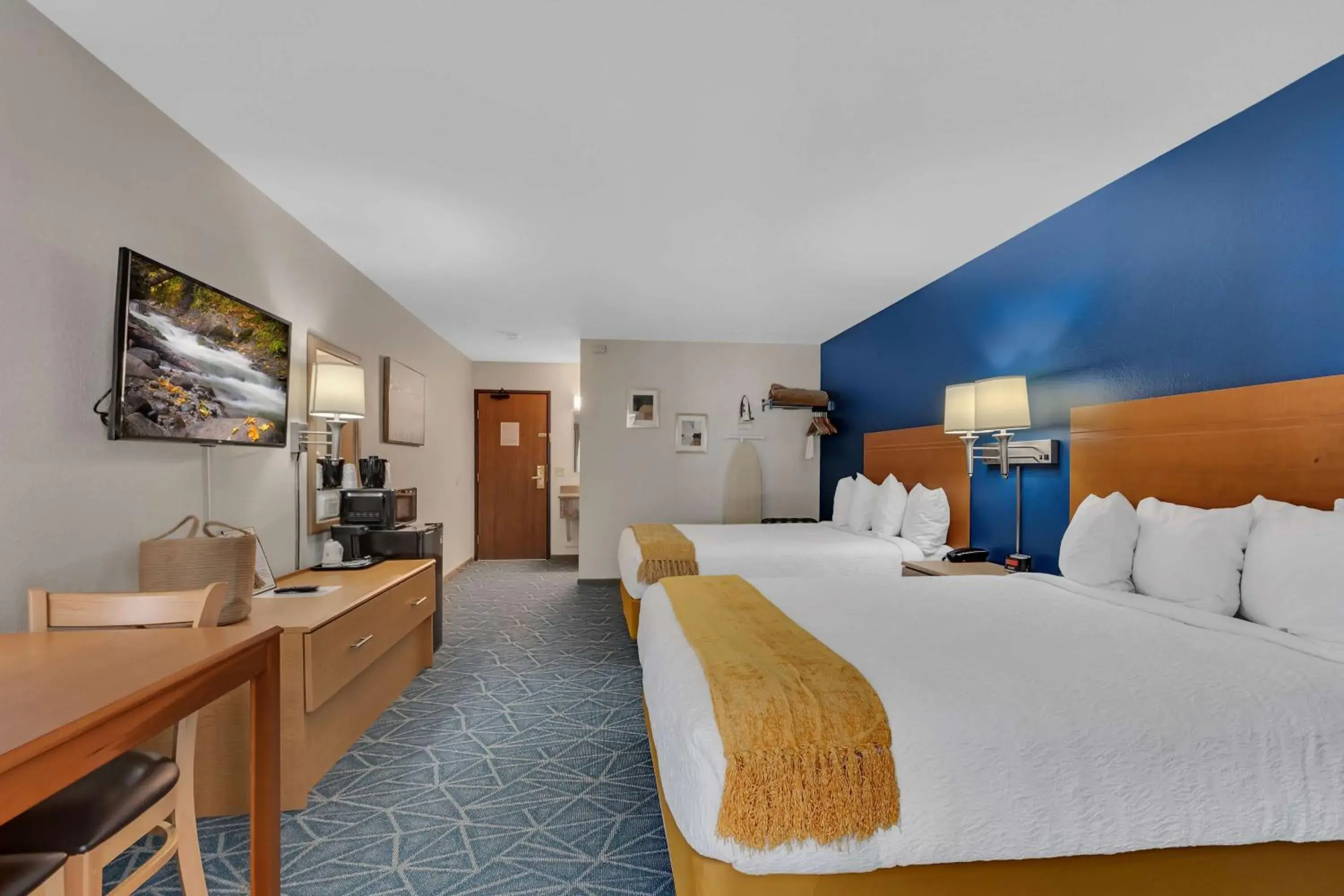 Bedroom in SureStay Hotel by Best Western Spicer Bedroom in SureStay Hotel by Best Western Spicer