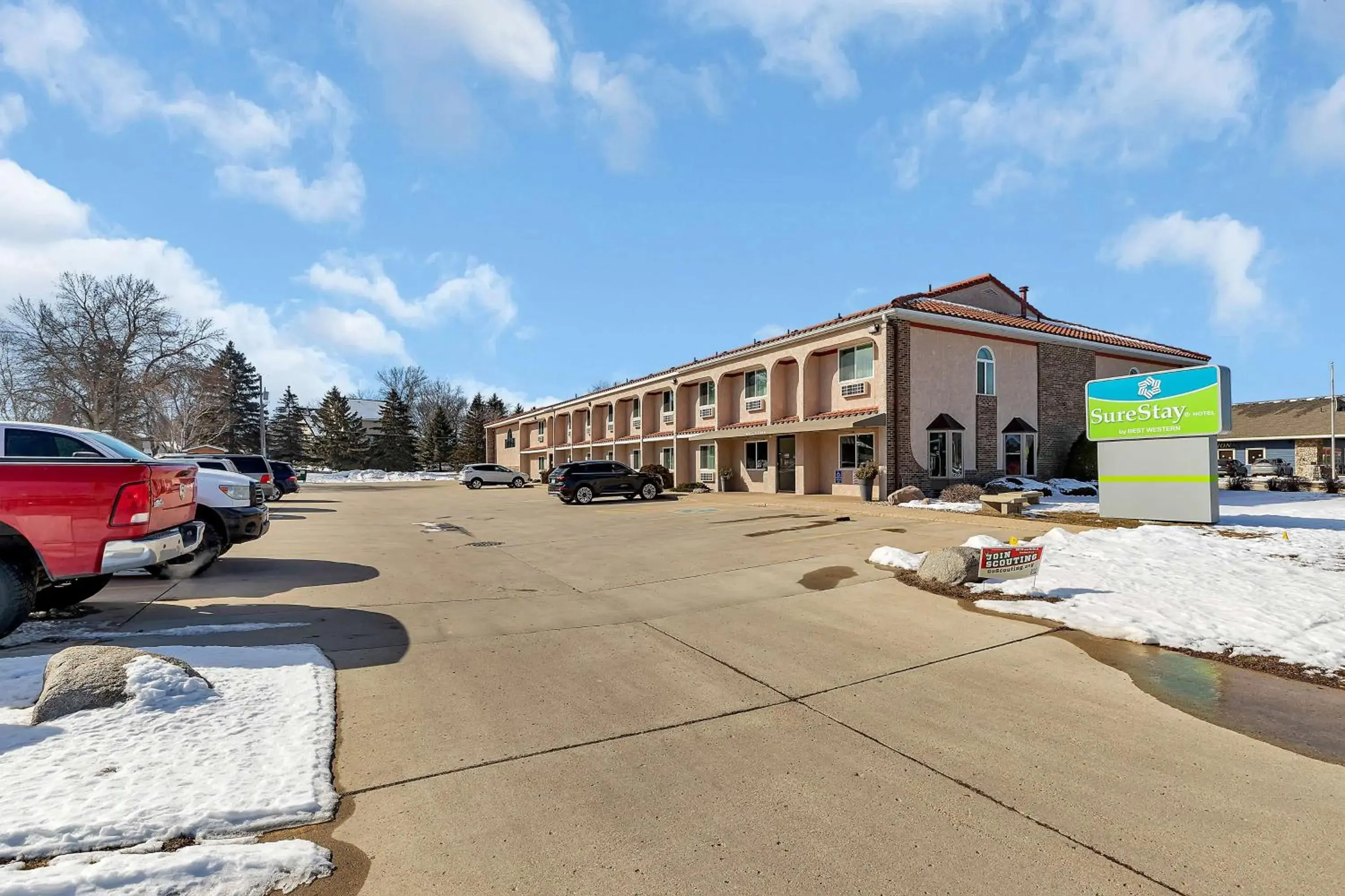 Property building in SureStay Hotel by Best Western Spicer Property building in SureStay Hotel by Best Western Spicer