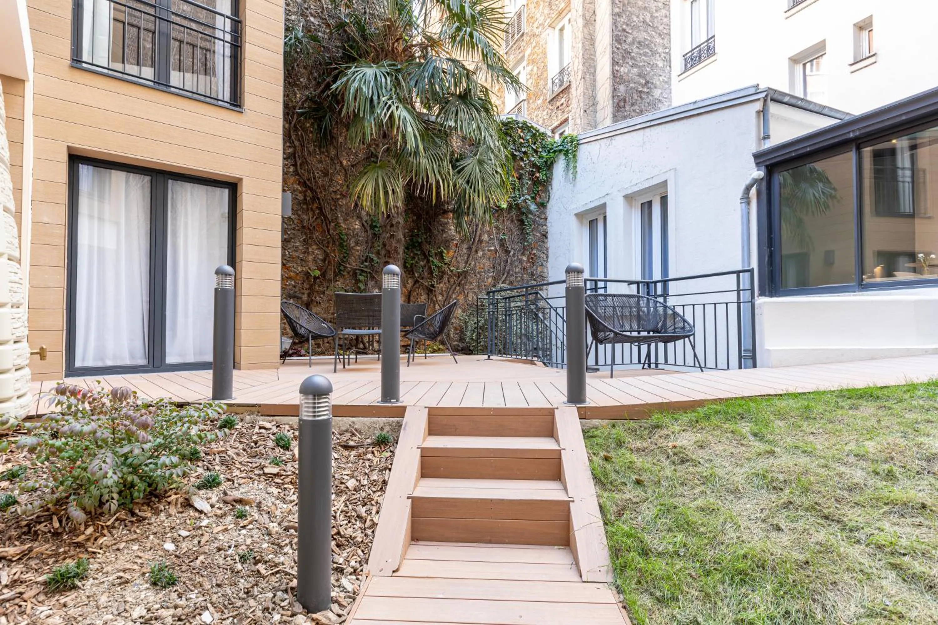 Garden in Hôtel Montcalm