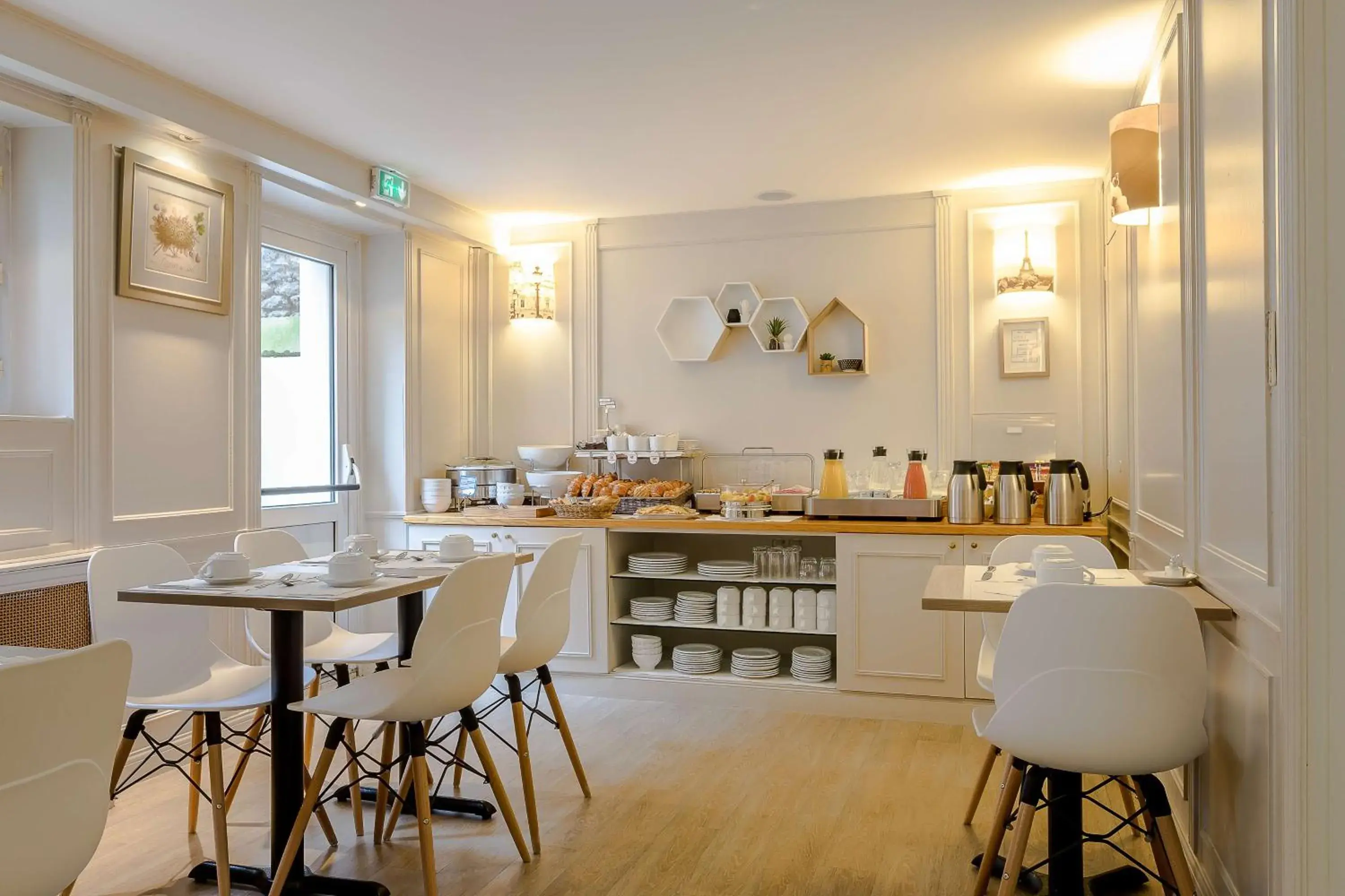 Restaurant/places to eat in Hôtel Montcalm Restaurant/places to eat in Hôtel Montcalm