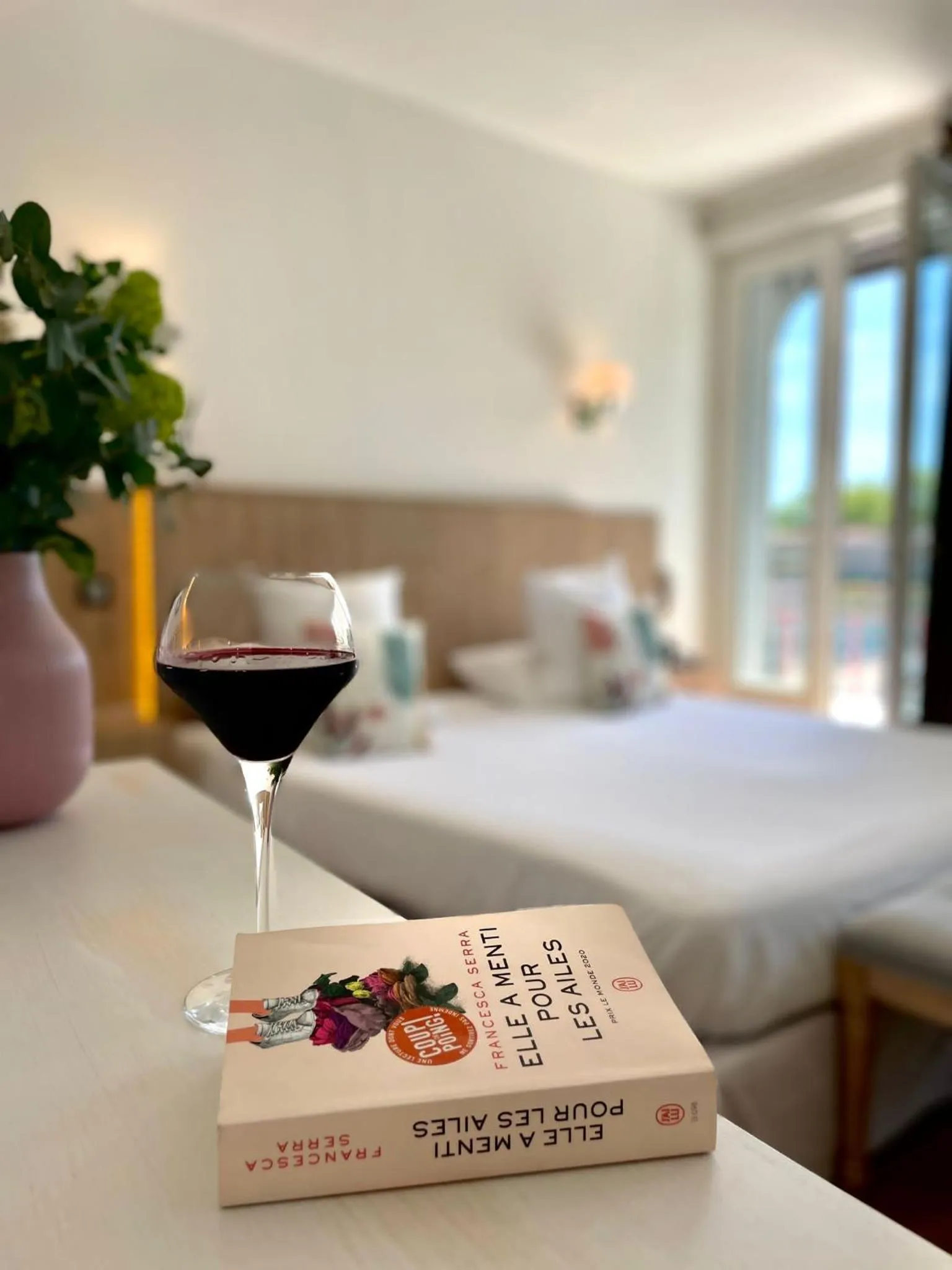 Bed in Hôtel Les Deux Coteaux