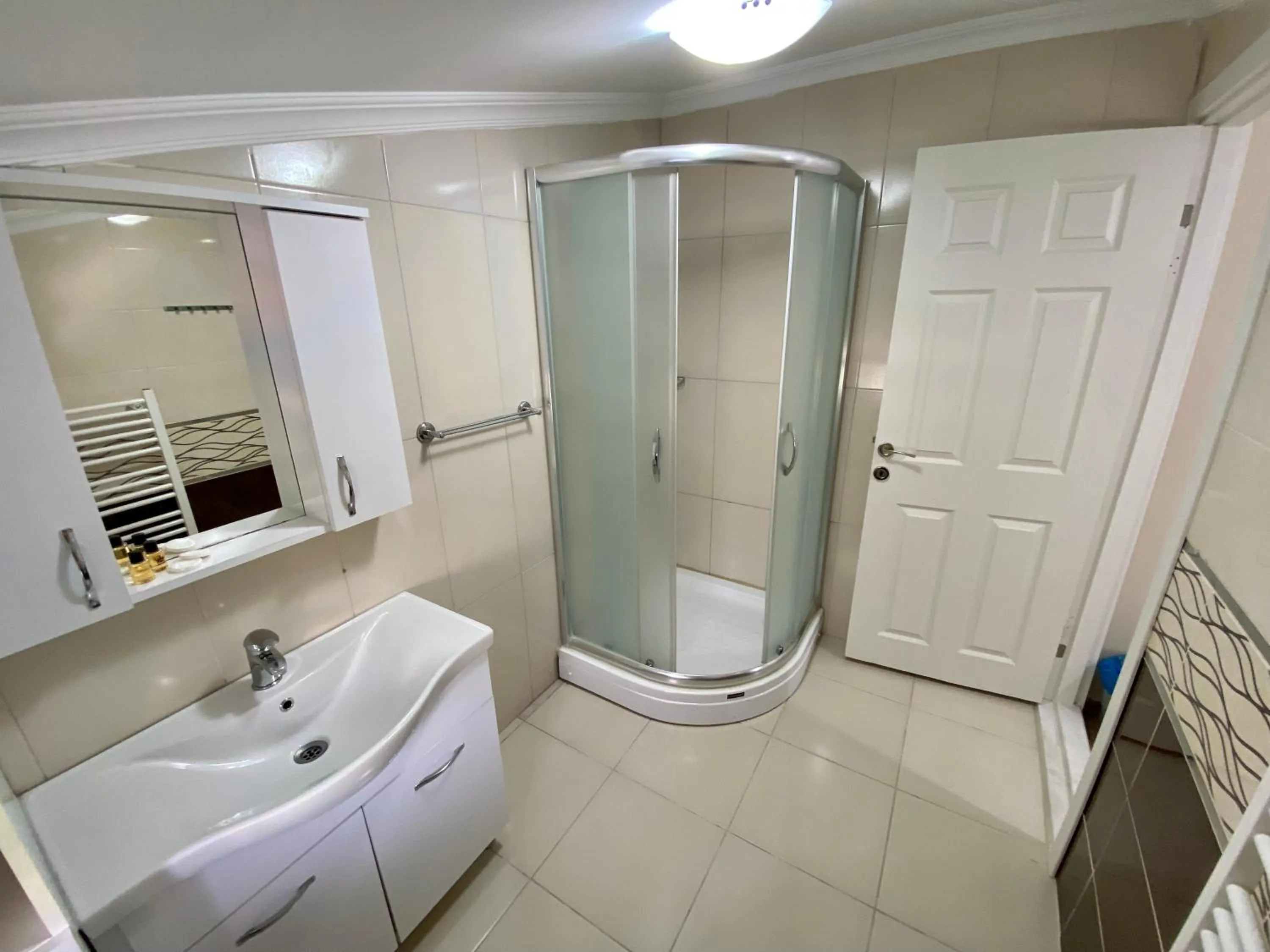 Shower in Doğa Villa Guest House