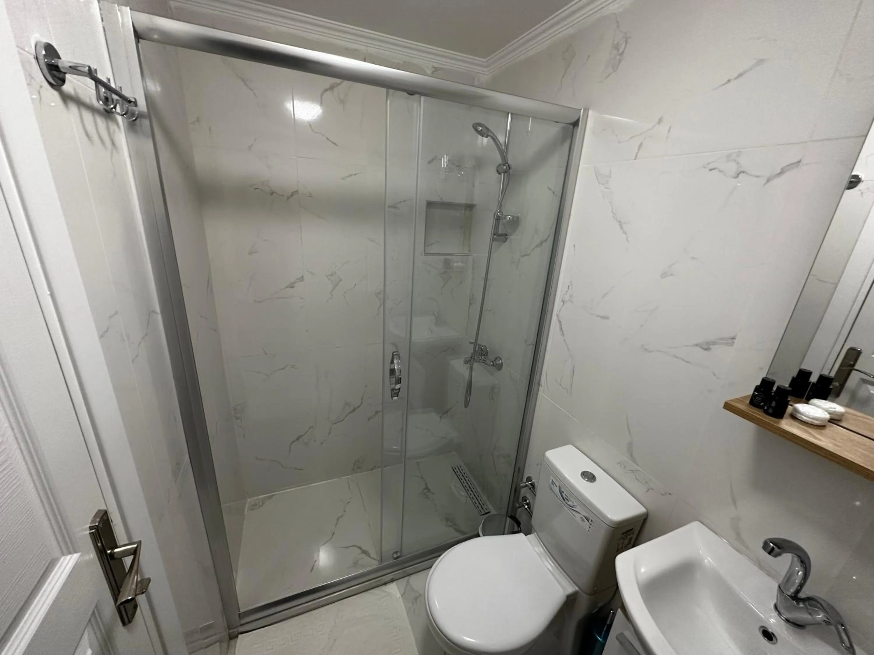 Shower in Doğa Villa Guest House