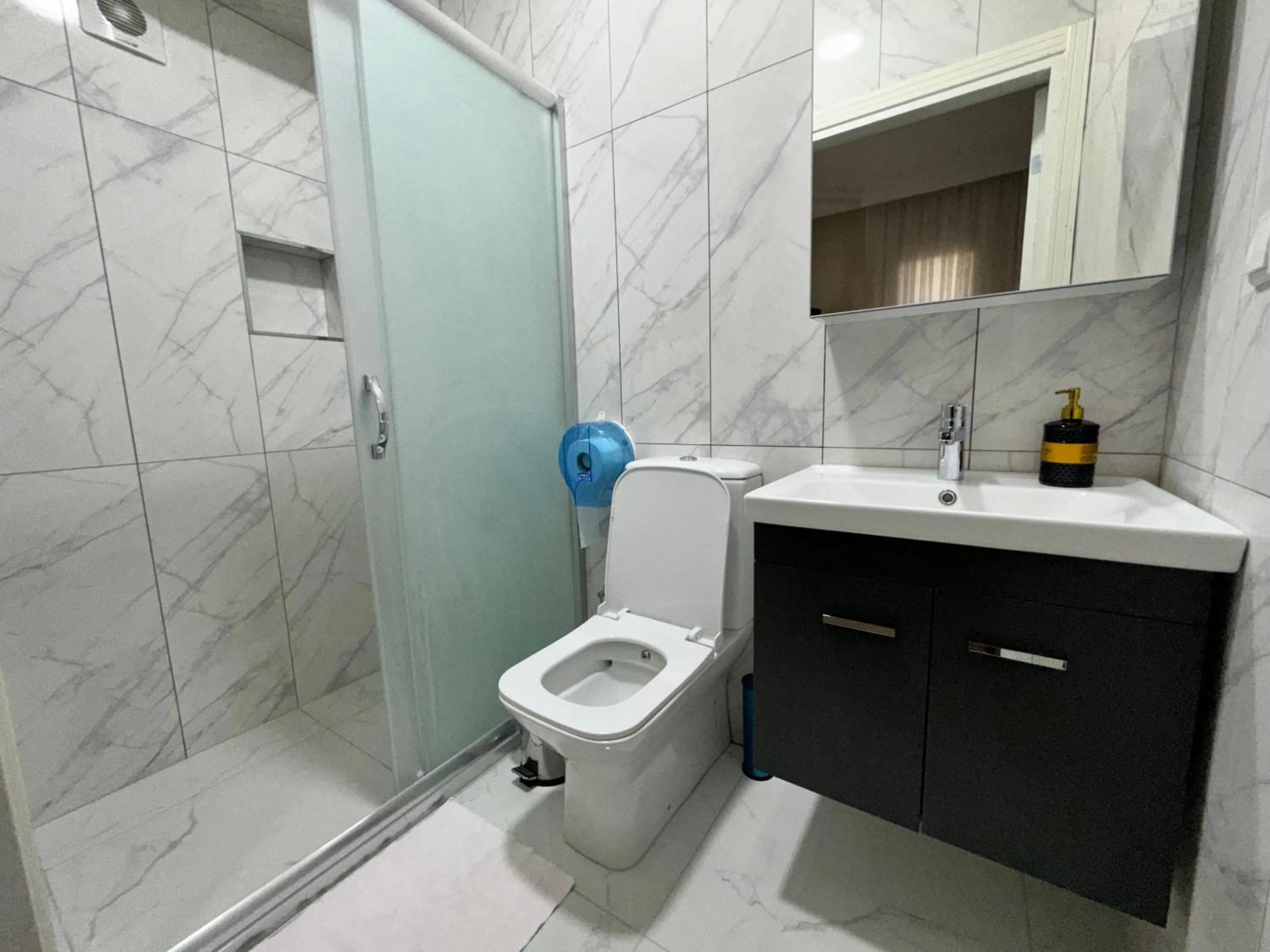 Shower in Doğa Villa Guest House