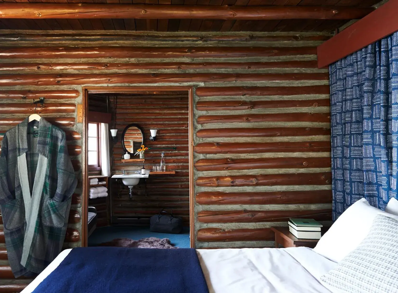 Bed in Captain Whidbey Bed in Captain Whidbey