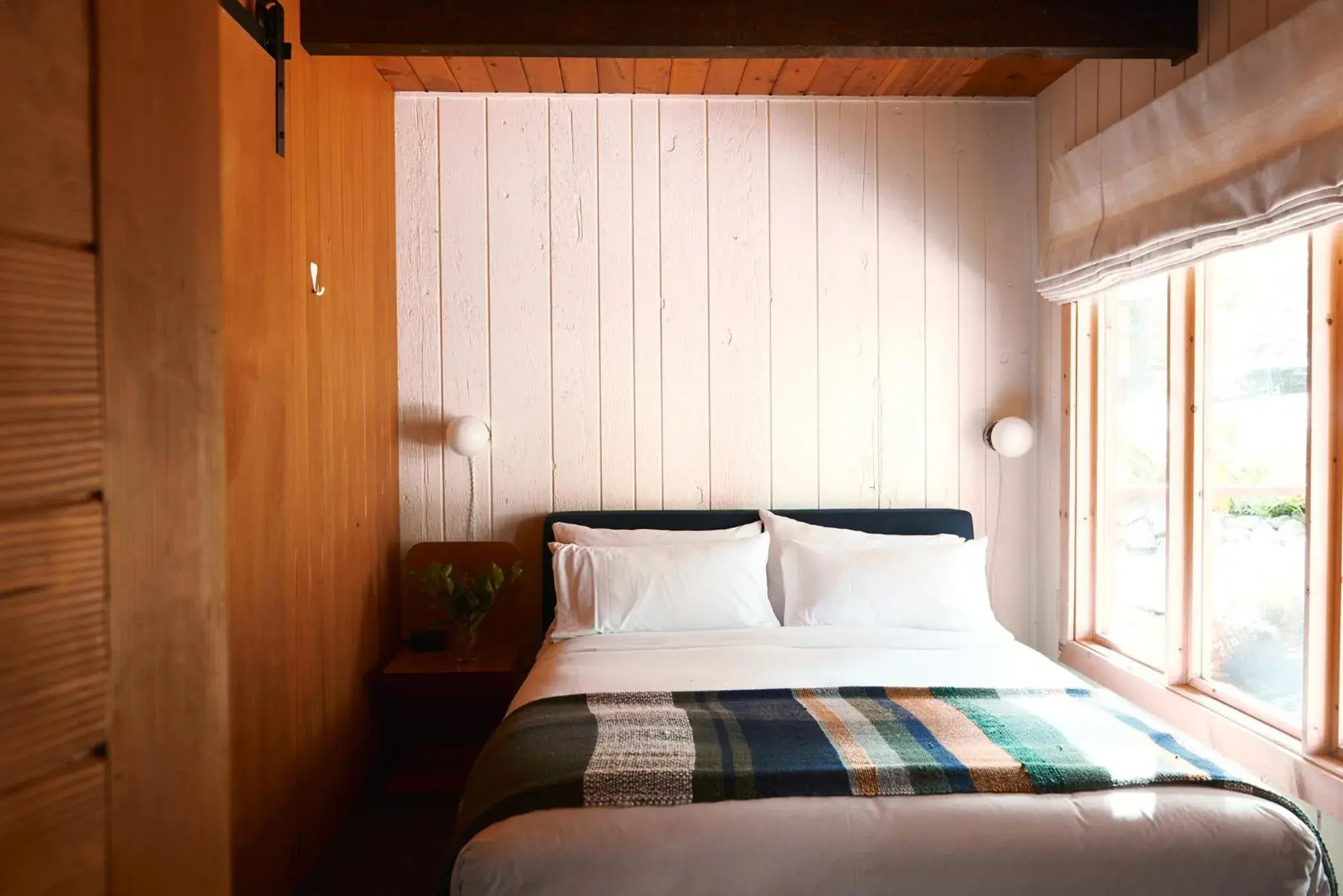 Bed in Captain Whidbey Bed in Captain Whidbey