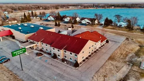 American Inn & Suites