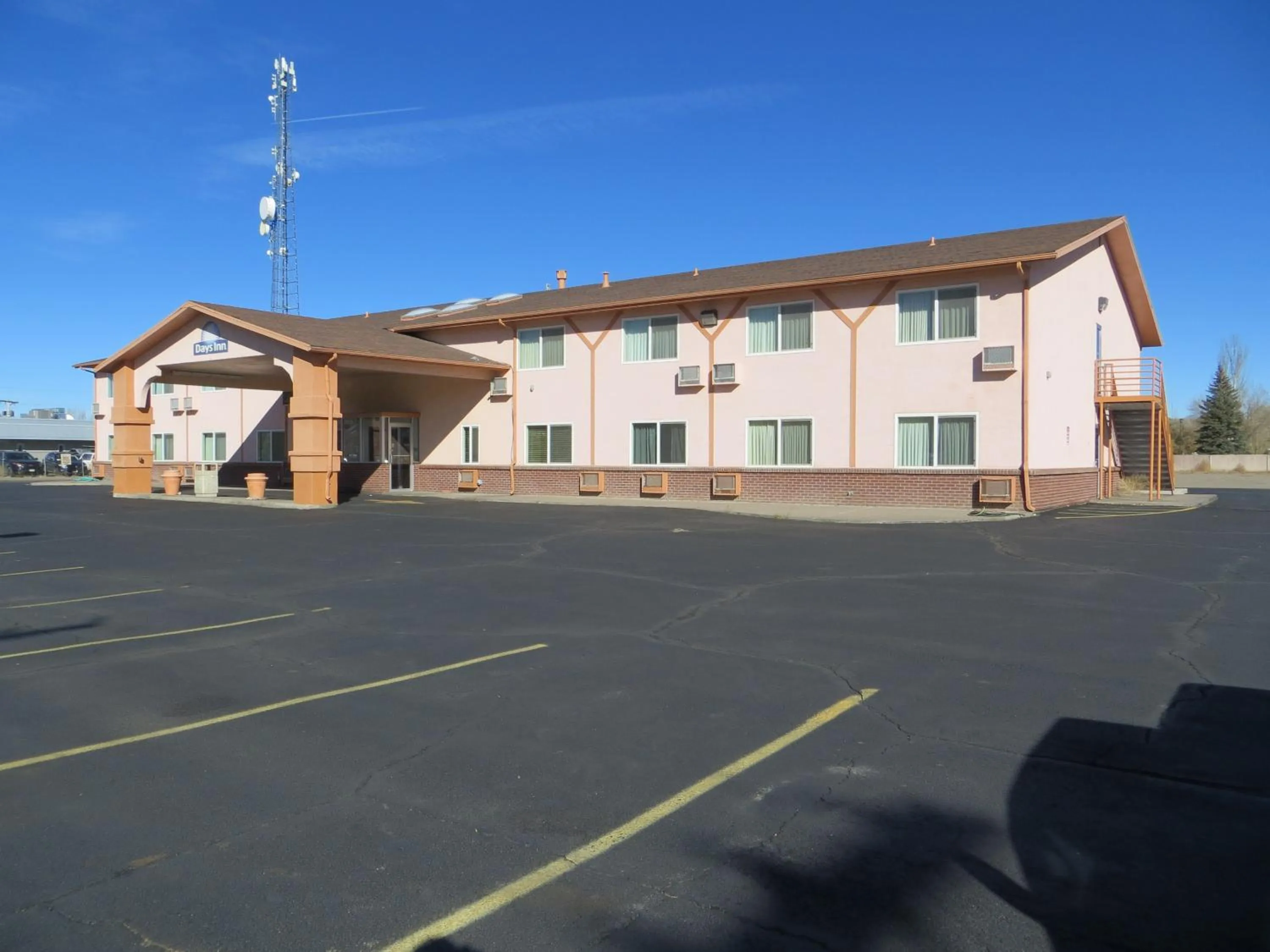 Property building in Days Inn by Wyndham Alamosa
