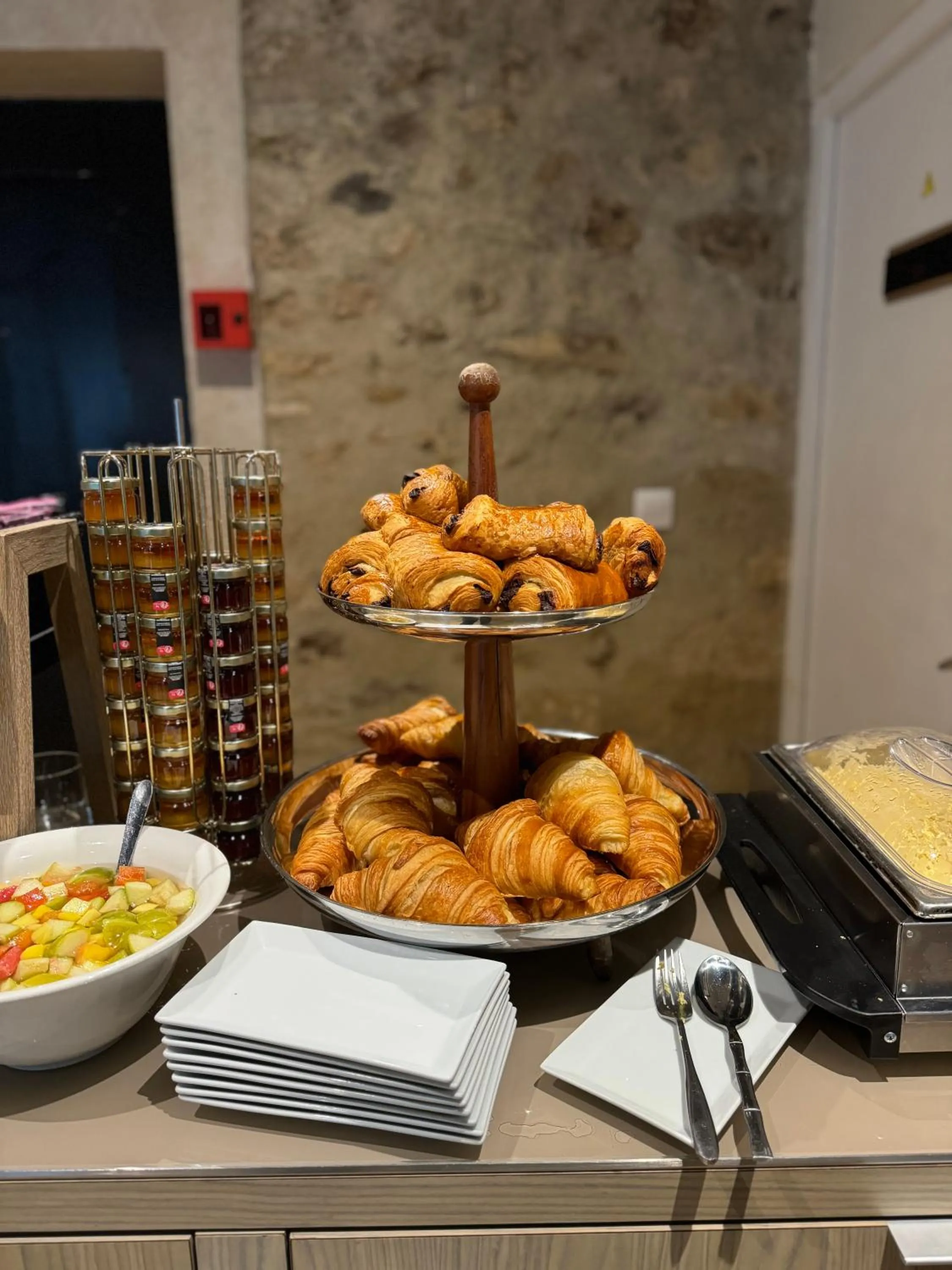 Breakfast in Hotel Abbaye du Golf de Lésigny
