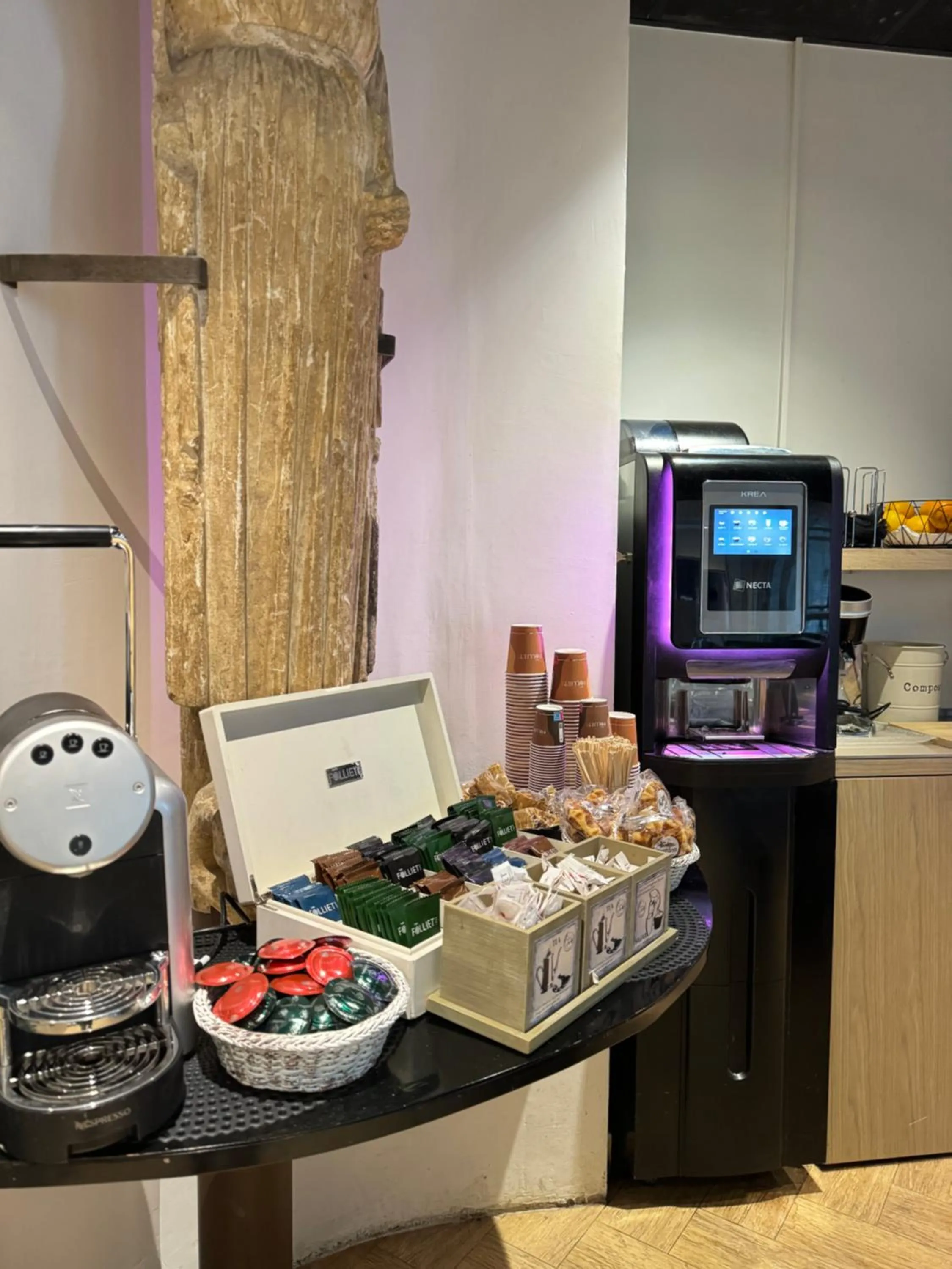 Breakfast in Hotel Abbaye du Golf de Lésigny