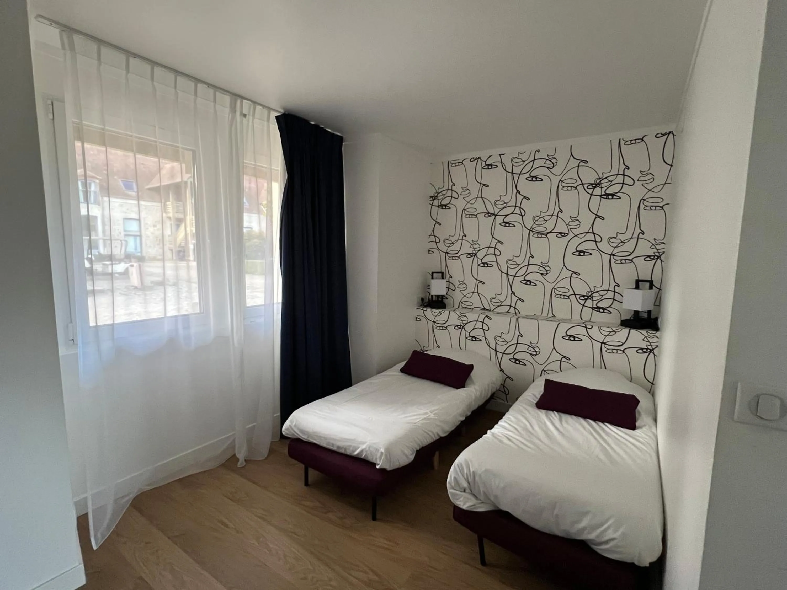 Bedroom, Bed in Hotel Abbaye du Golf de Lésigny