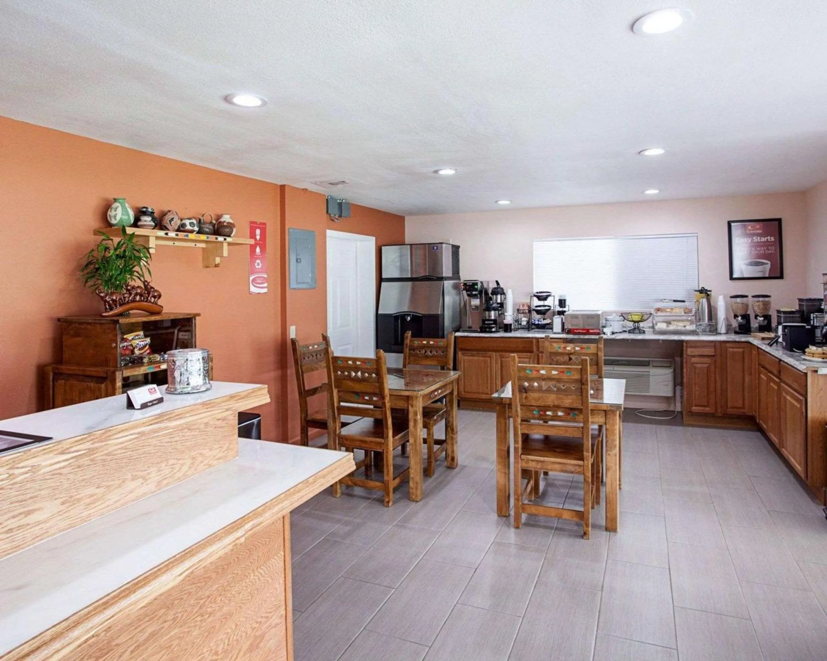Lobby or reception in Econo Lodge Phillipsburg