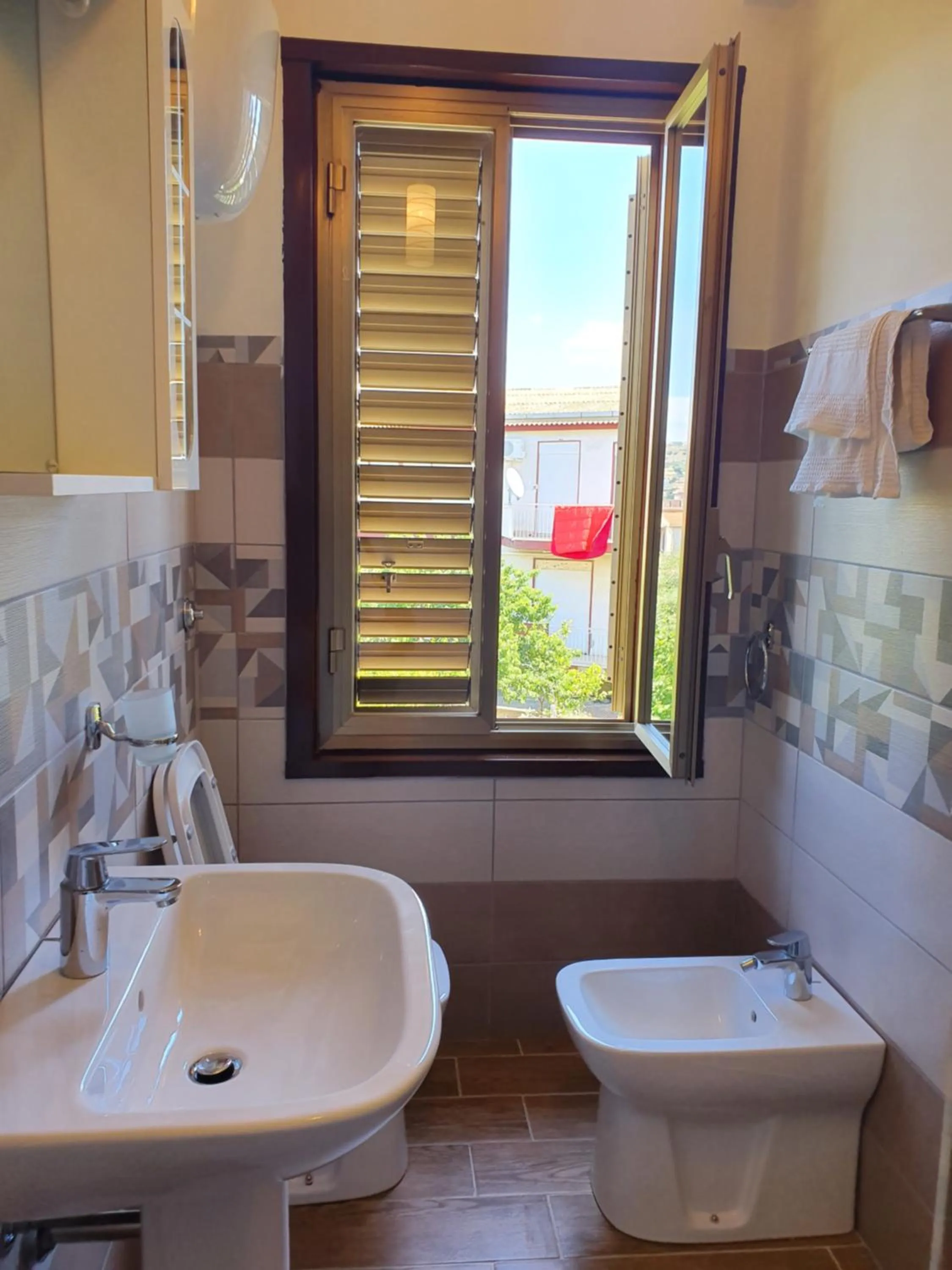 Casa Nostra Villa Cellini