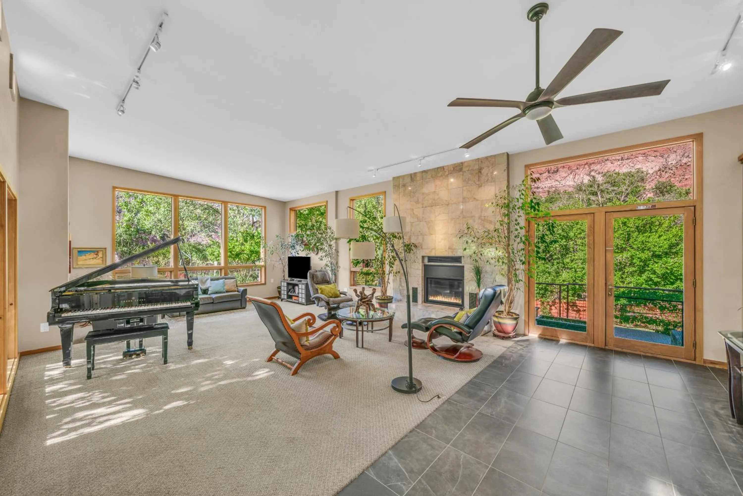 Living room in Flanigan`s Resort and Spa