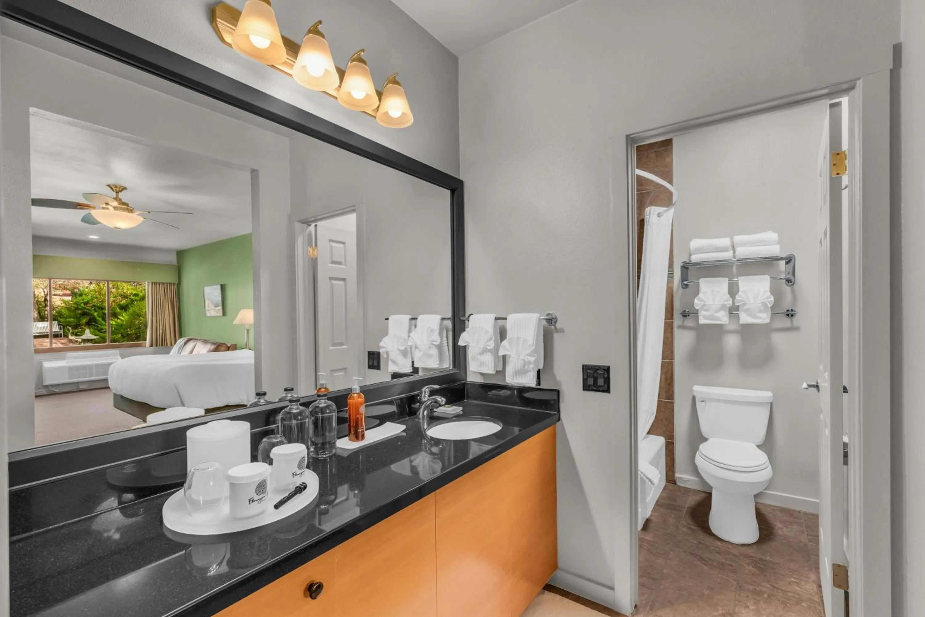 Bathroom in Flanigan`s Resort and Spa