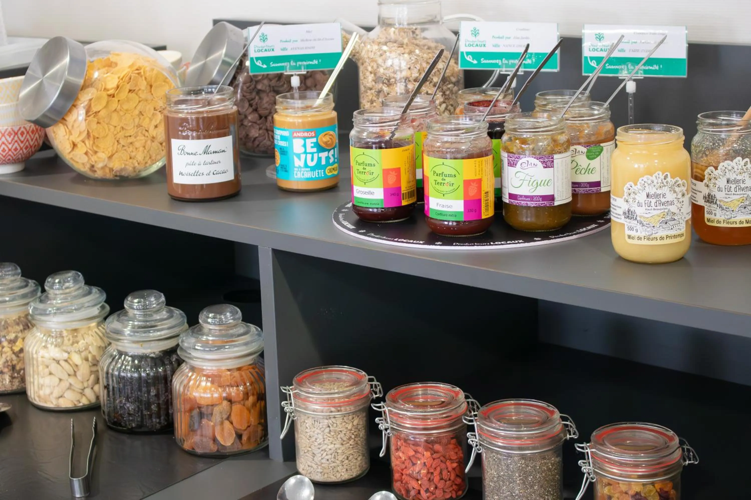 Breakfast in Brit Hotel Mâcon Centre Gare