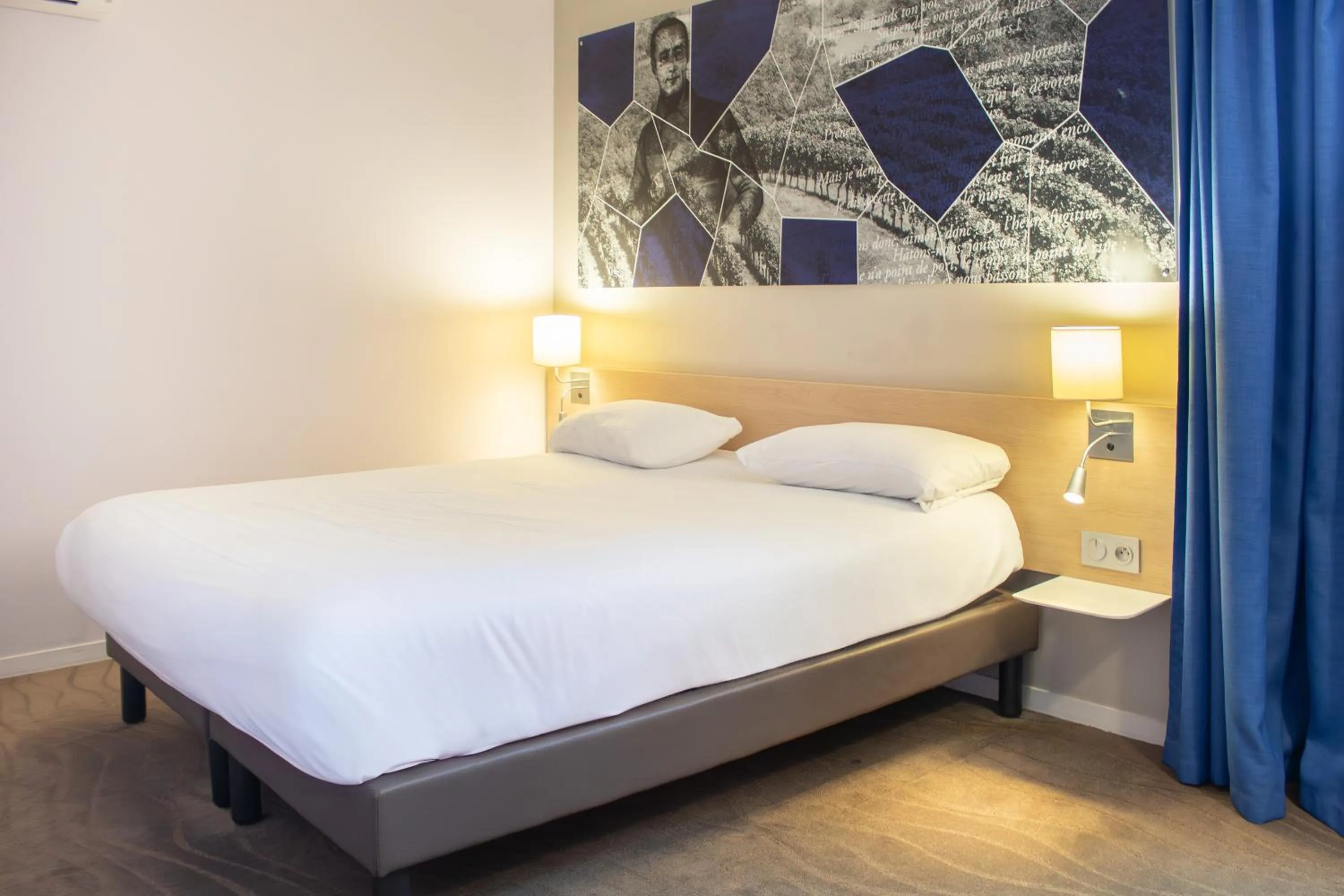 Bedroom, Bed in Brit Hotel Mâcon Centre Gare