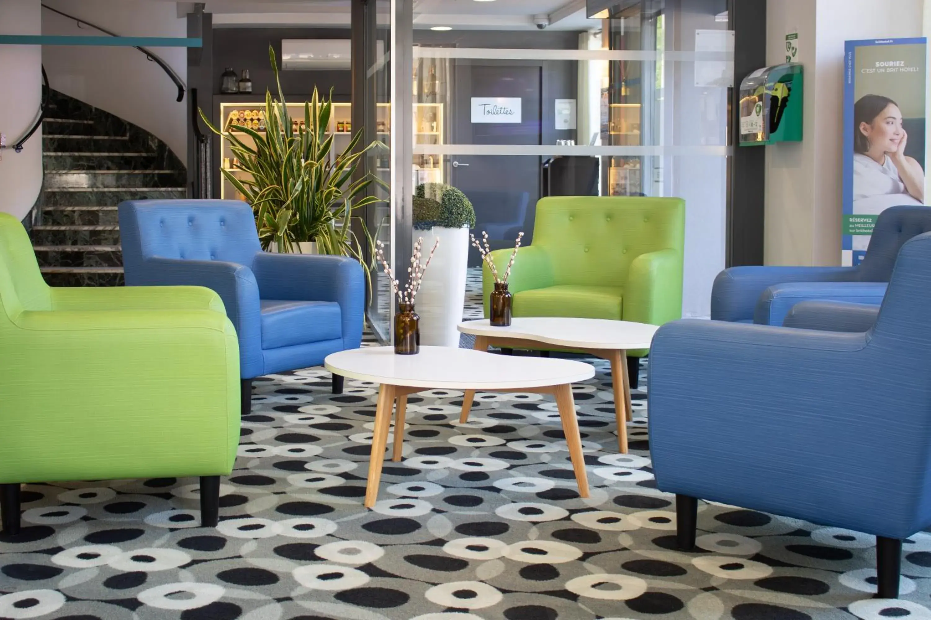 Lobby or reception in Brit Hotel Mâcon Centre Gare Lobby or reception in Brit Hotel Mâcon Centre Gare