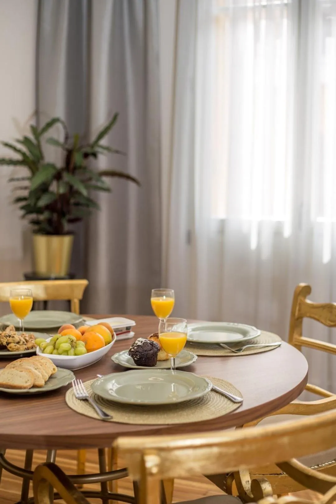 Dining area in KERAMOS Athens