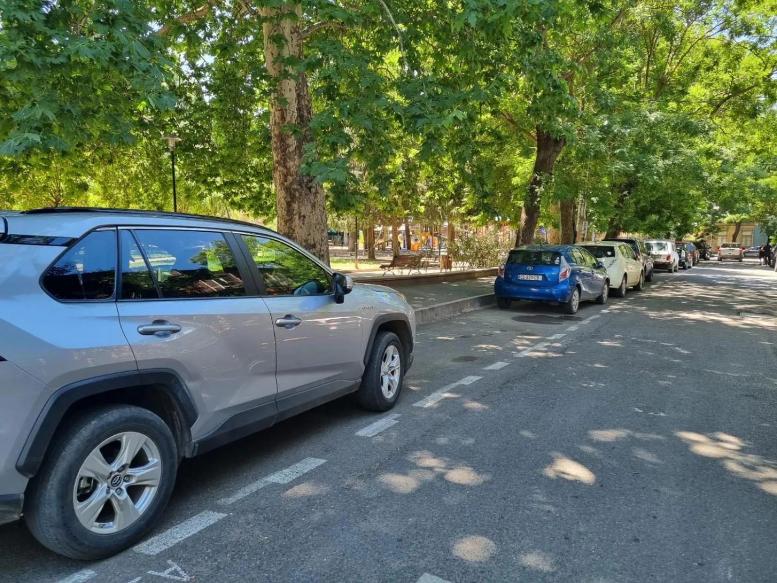 Parking in Tea for Two Hotel