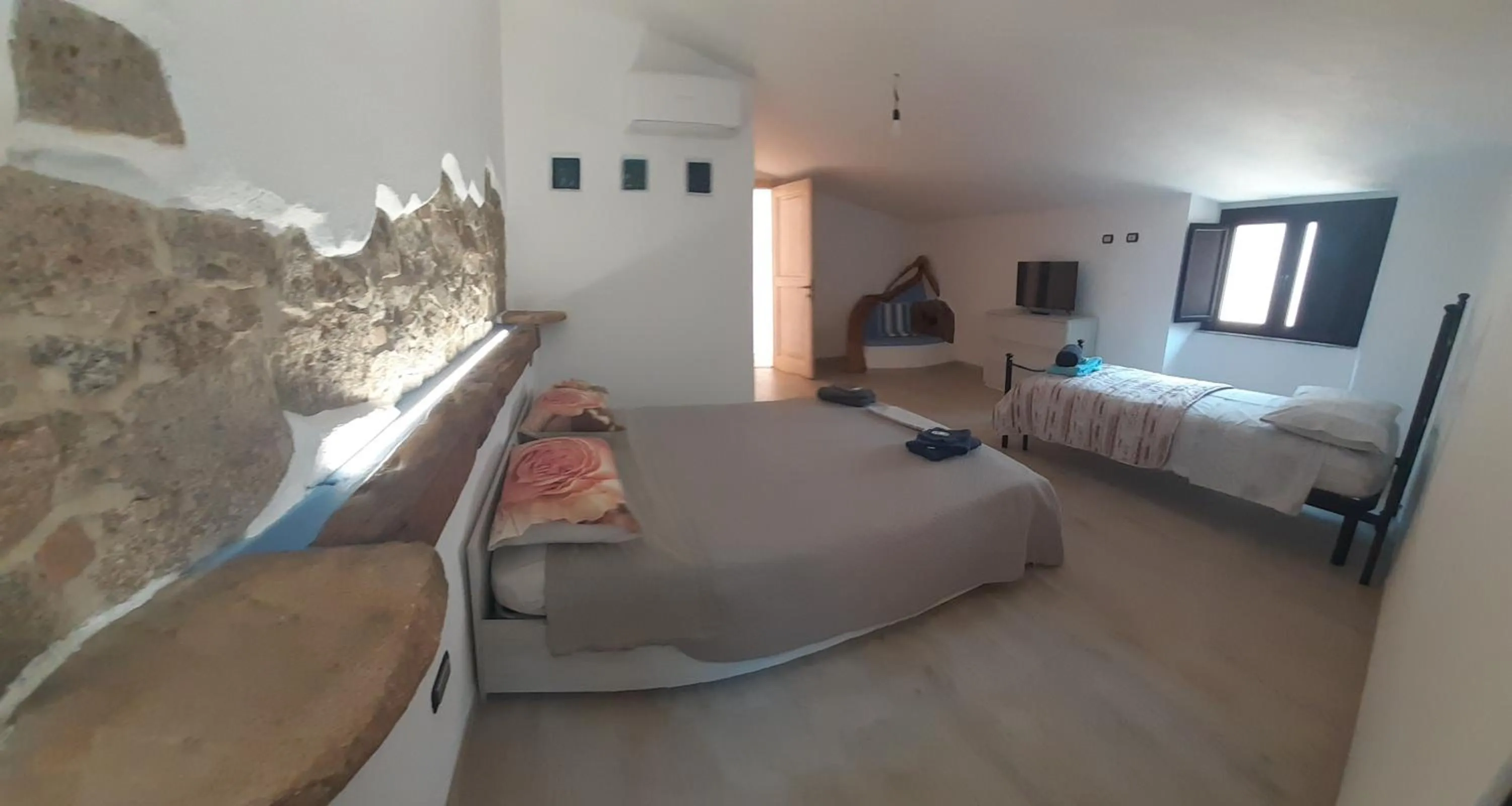 Bed in b&b il Portico Orgosolo