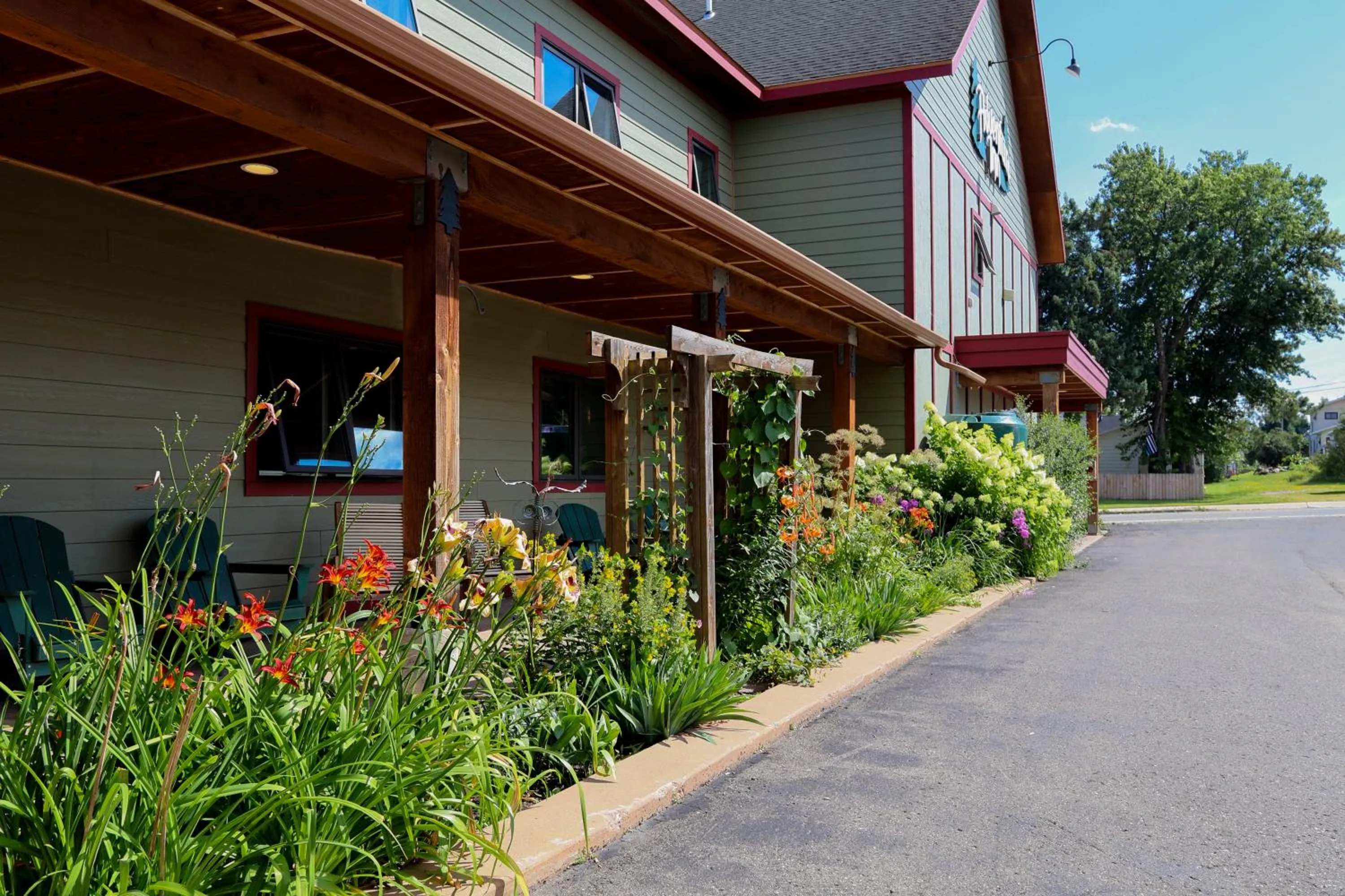 Garden in Adventure Inn